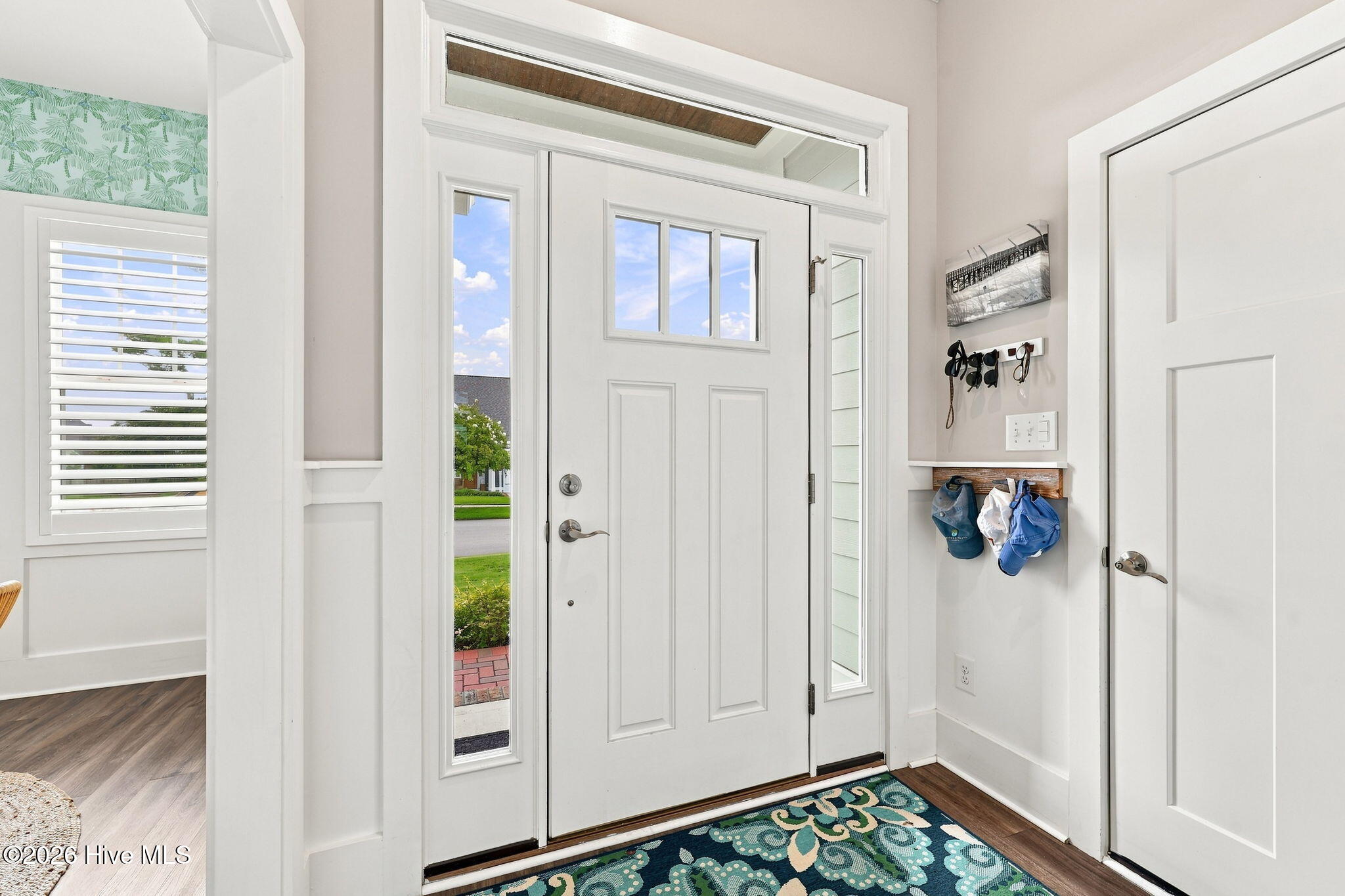 100 Sea Grove Lane Property Photo 7