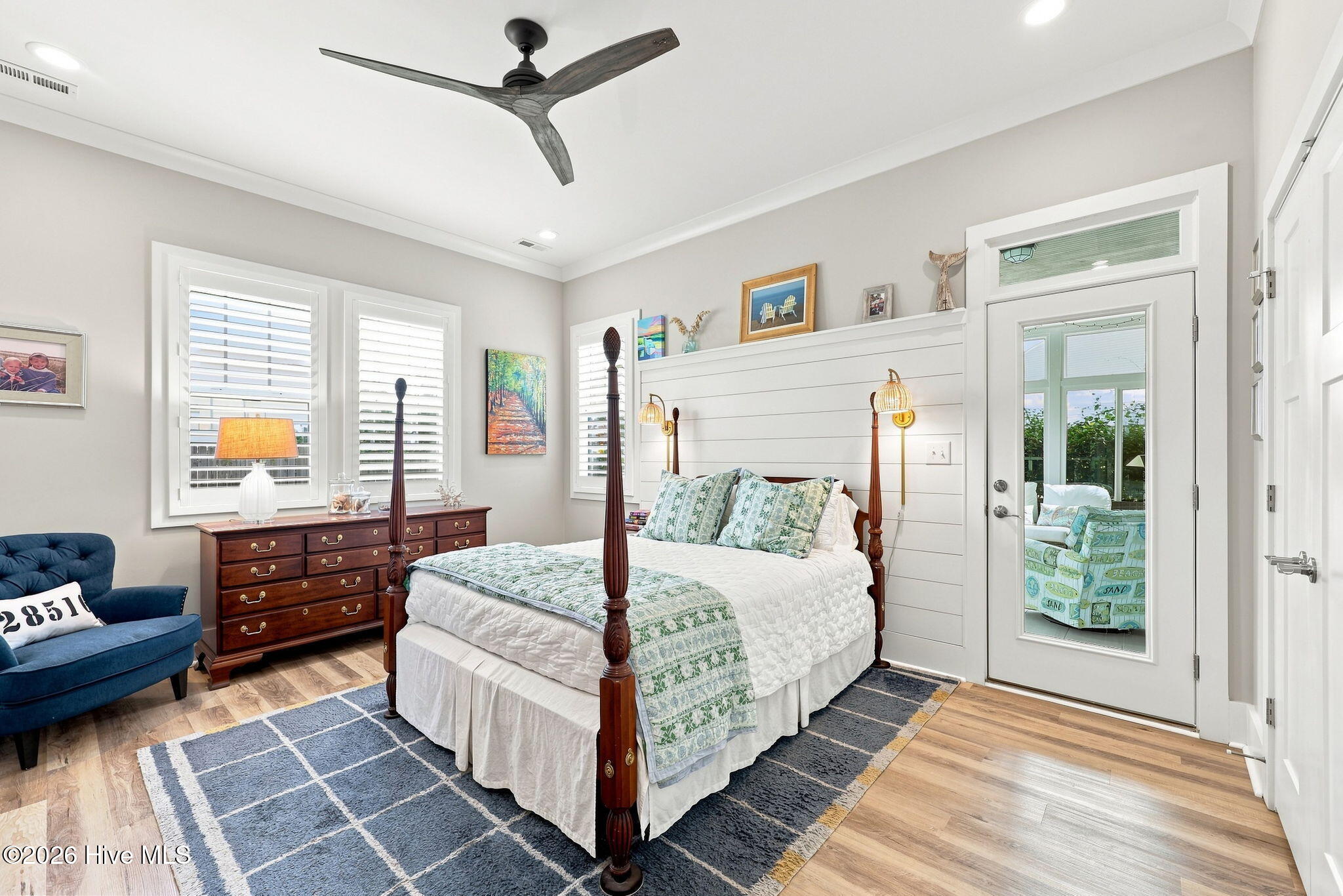 100 Sea Grove Lane Property Photo 18