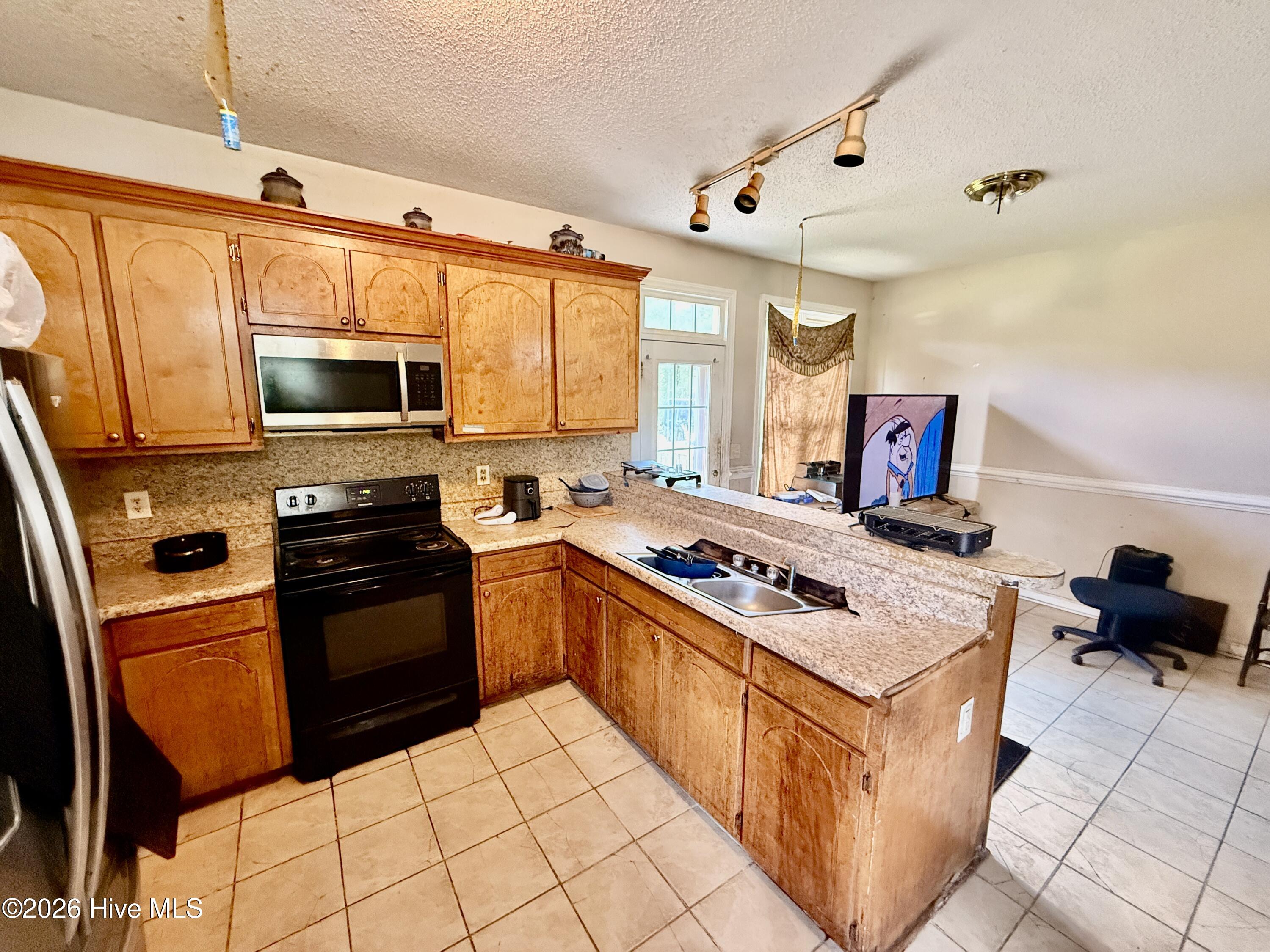 176 Cooper Hill Road Property Photo 6