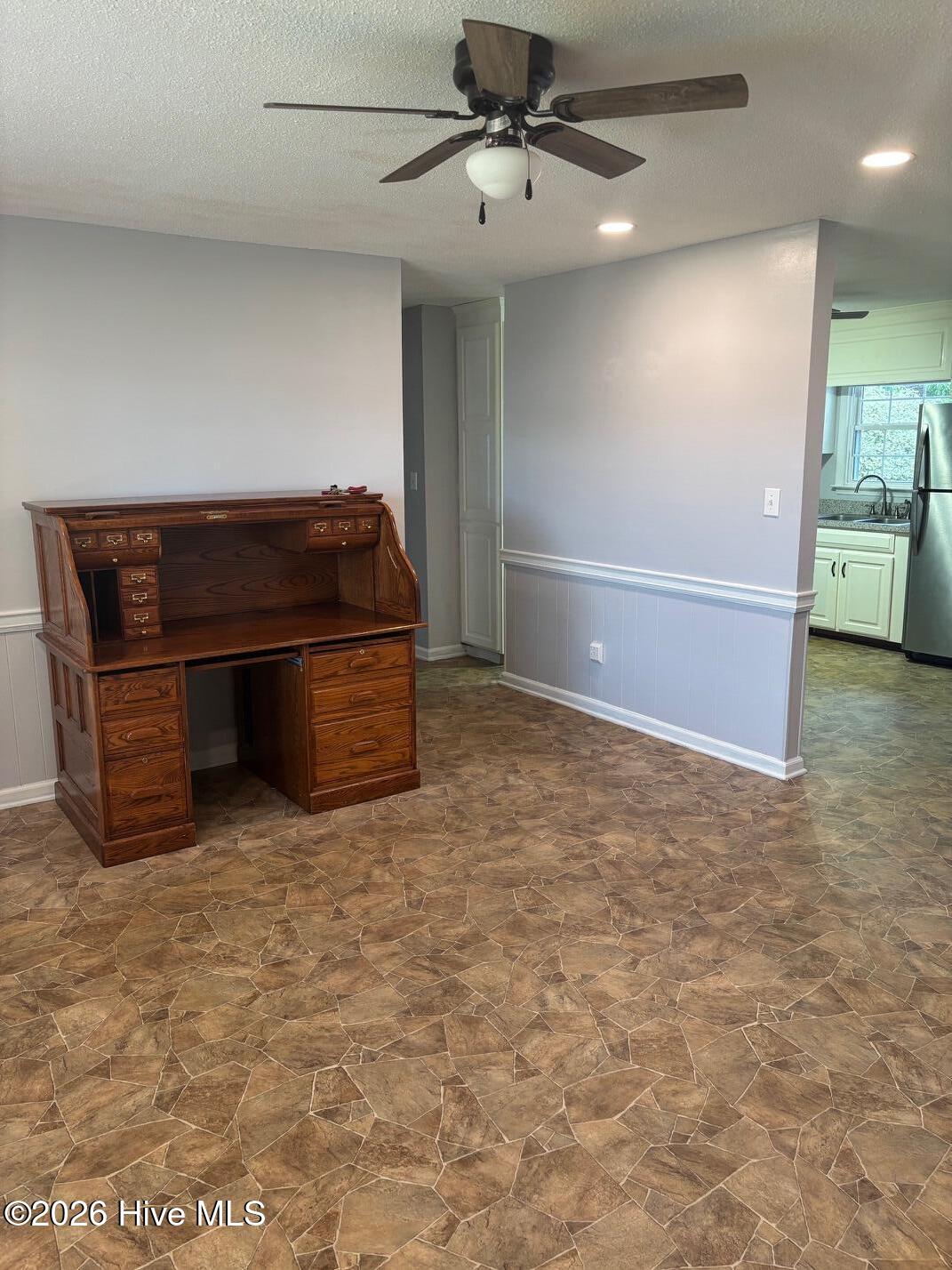 404 Colon Drive Property Photo 8