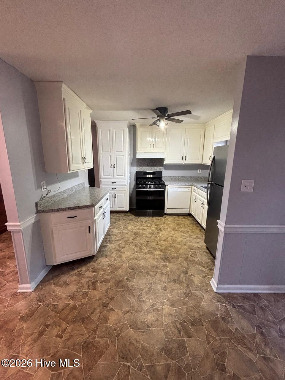 404 Colon Drive Property Photo 10