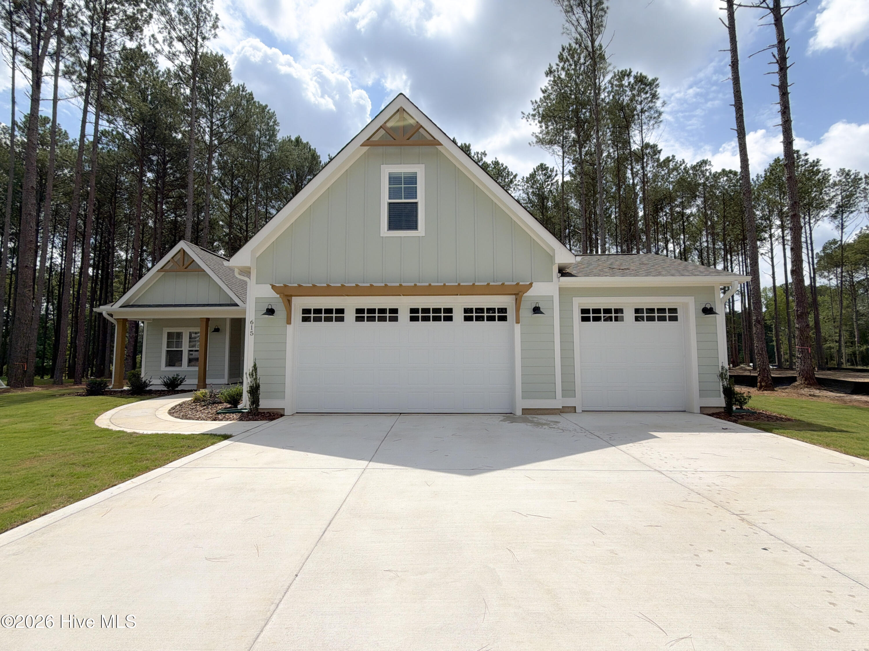 615 Gregory Street Property Photo 2