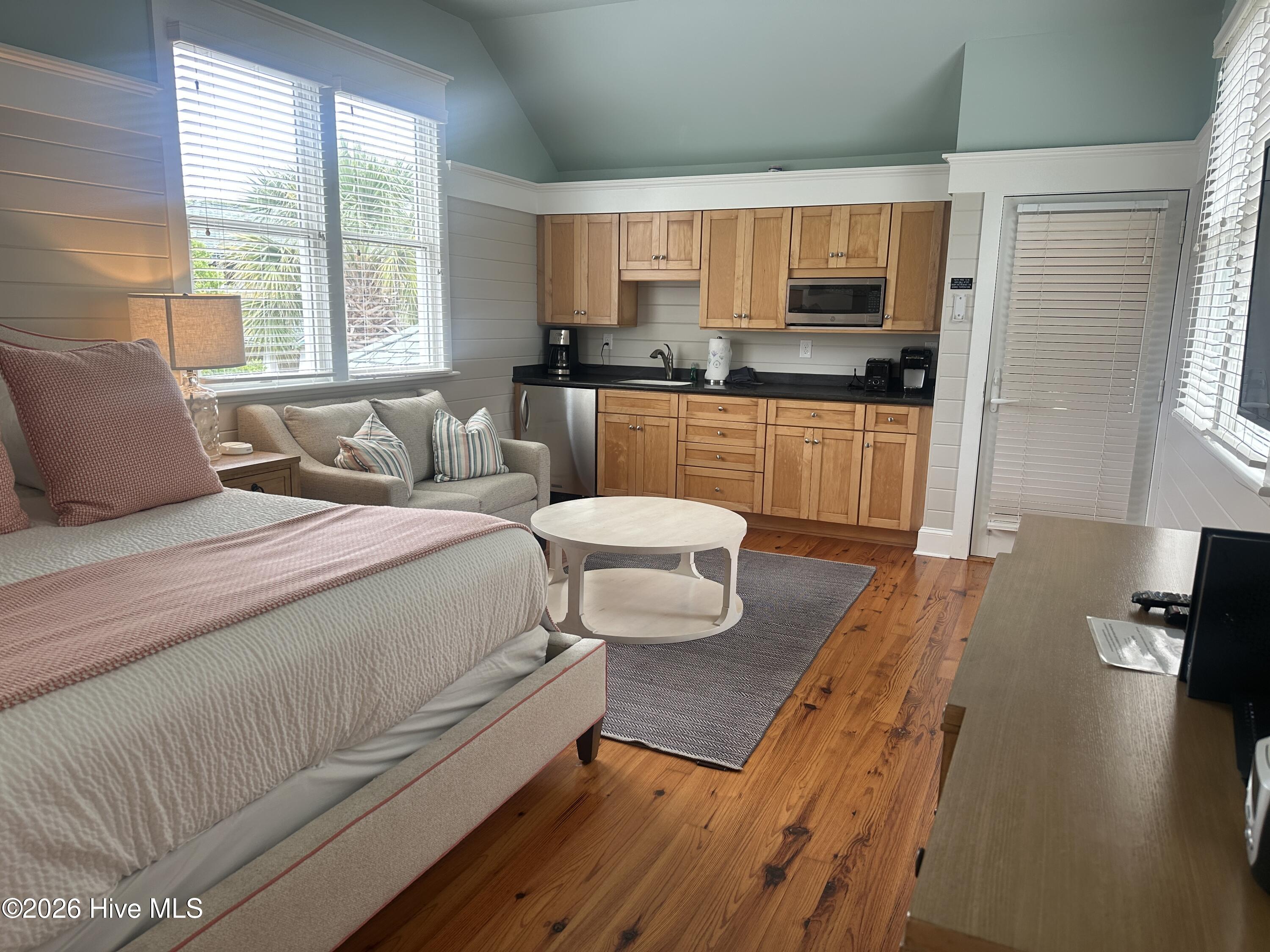 44 Earl Of Craven Court J Property Photo 25