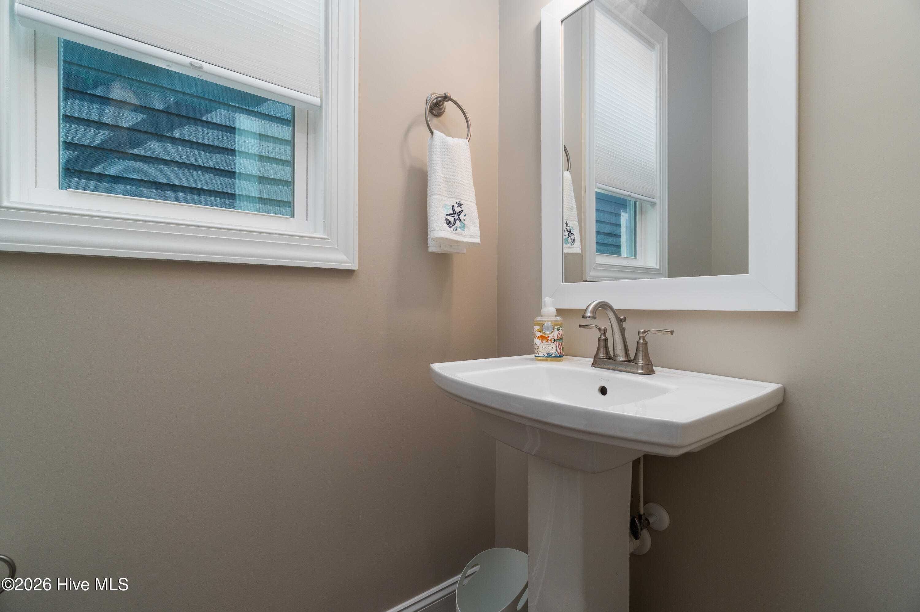 317 Sea Hawk Street Property Photo 26