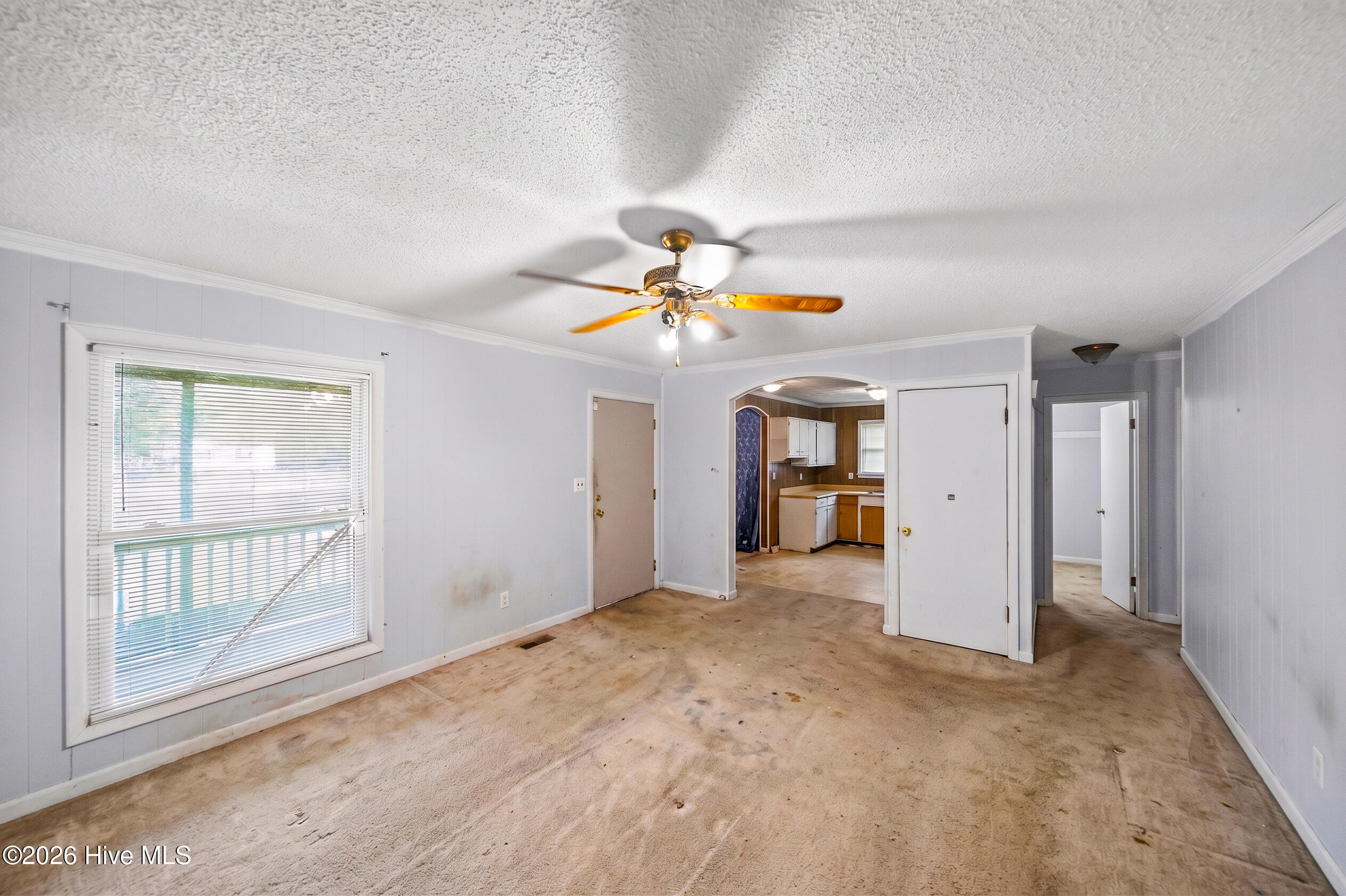 1109 E Northern Boulevard Property Photo 16