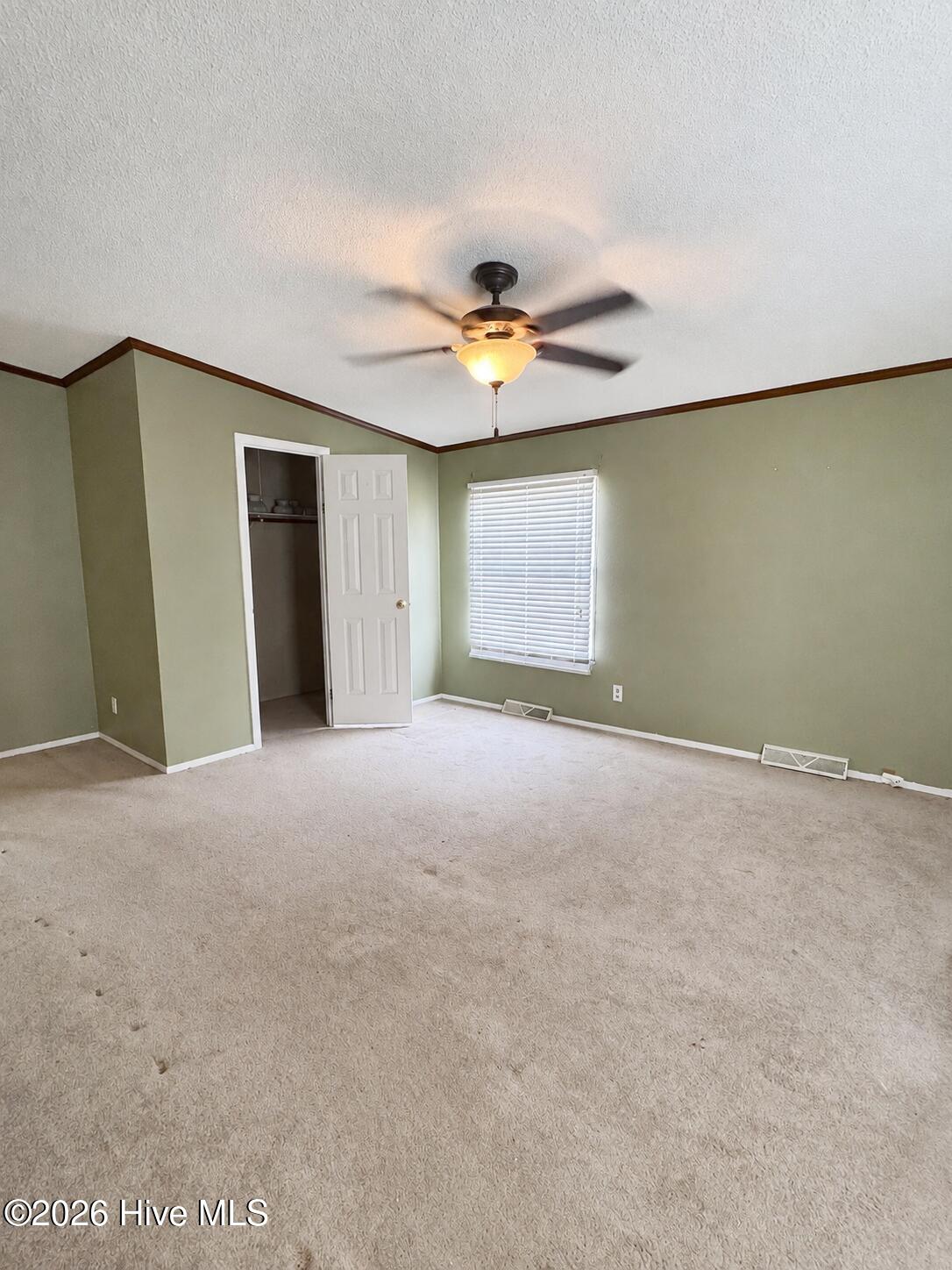 2202 Hollyhock Lane Property Photo 8