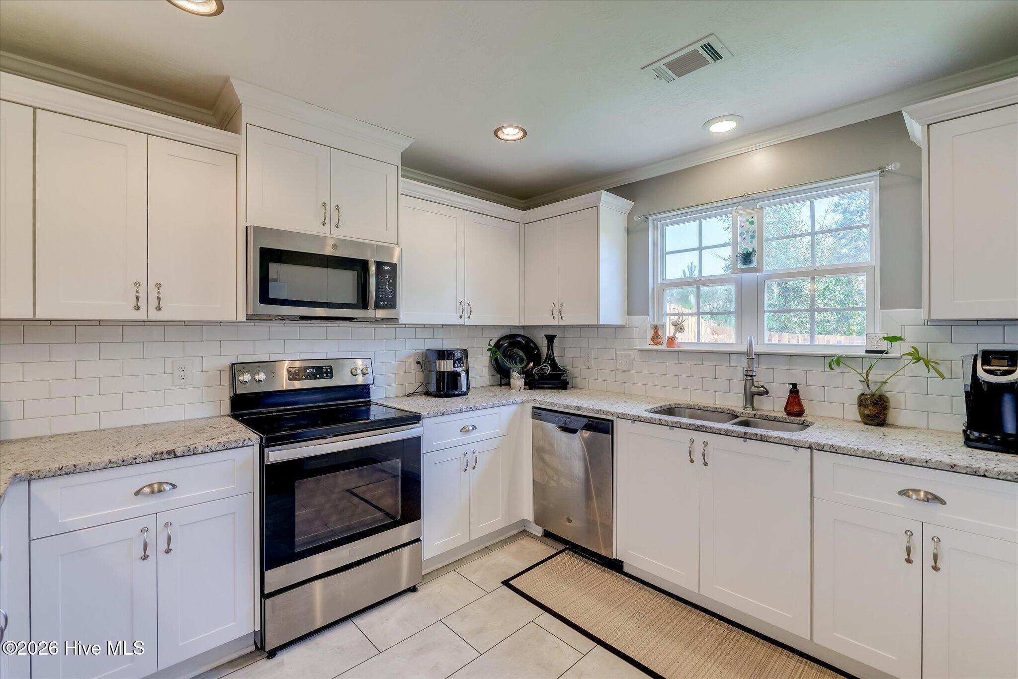 5262 Copse Drive Property Photo 10