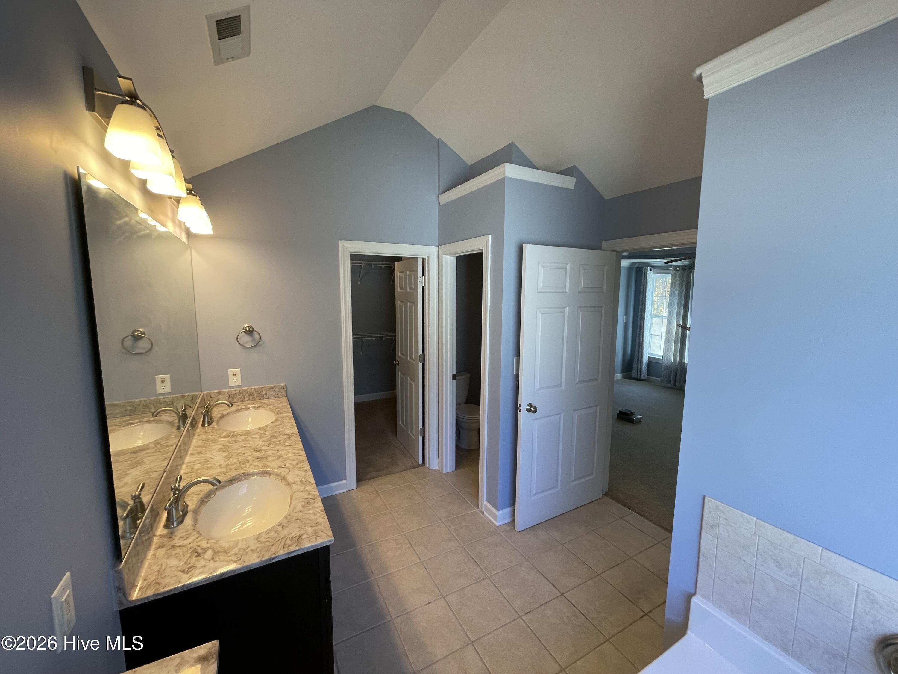 204 Mia Court Property Photo 14