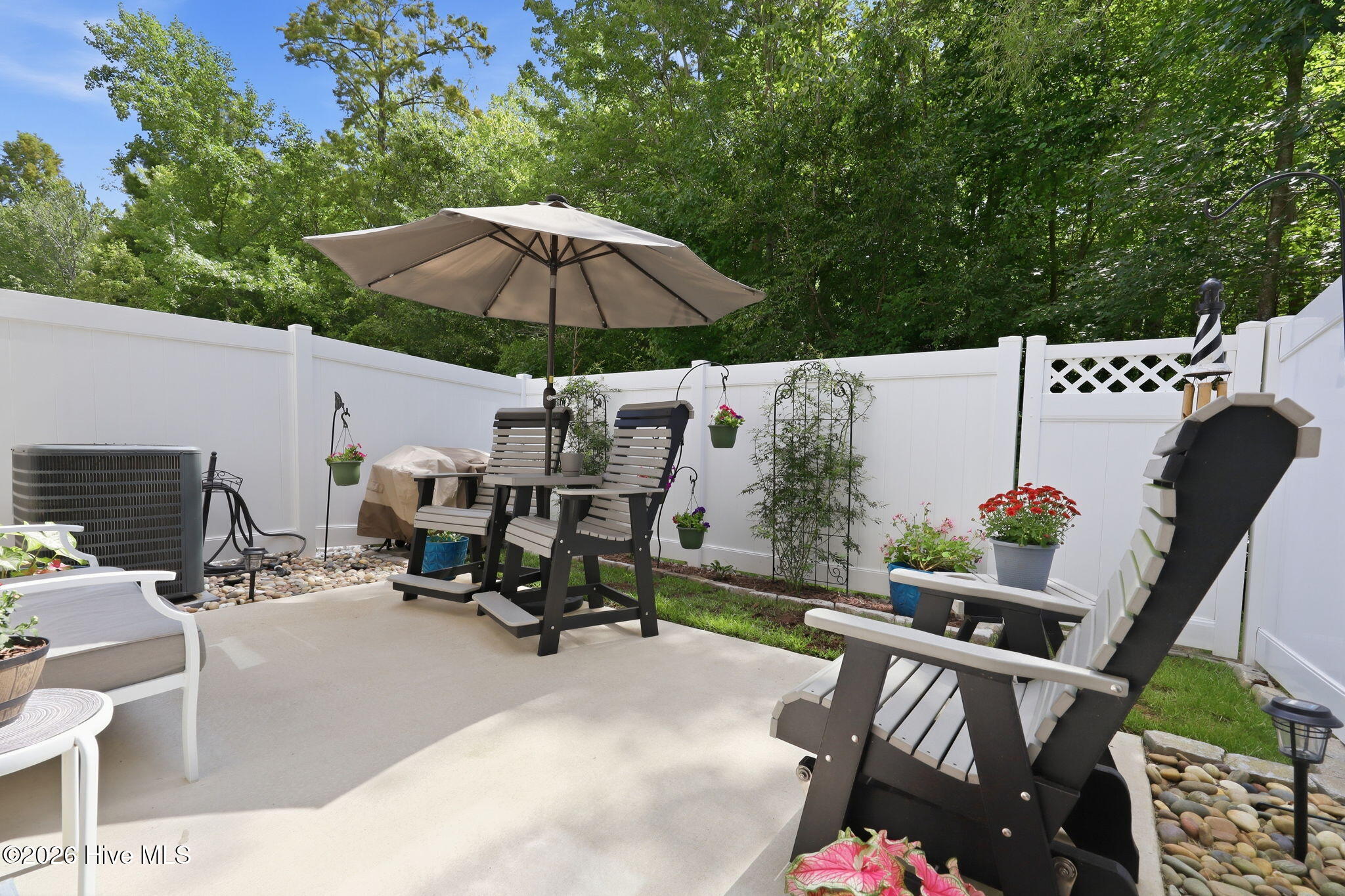 1703 Raven Way Property Photo 29