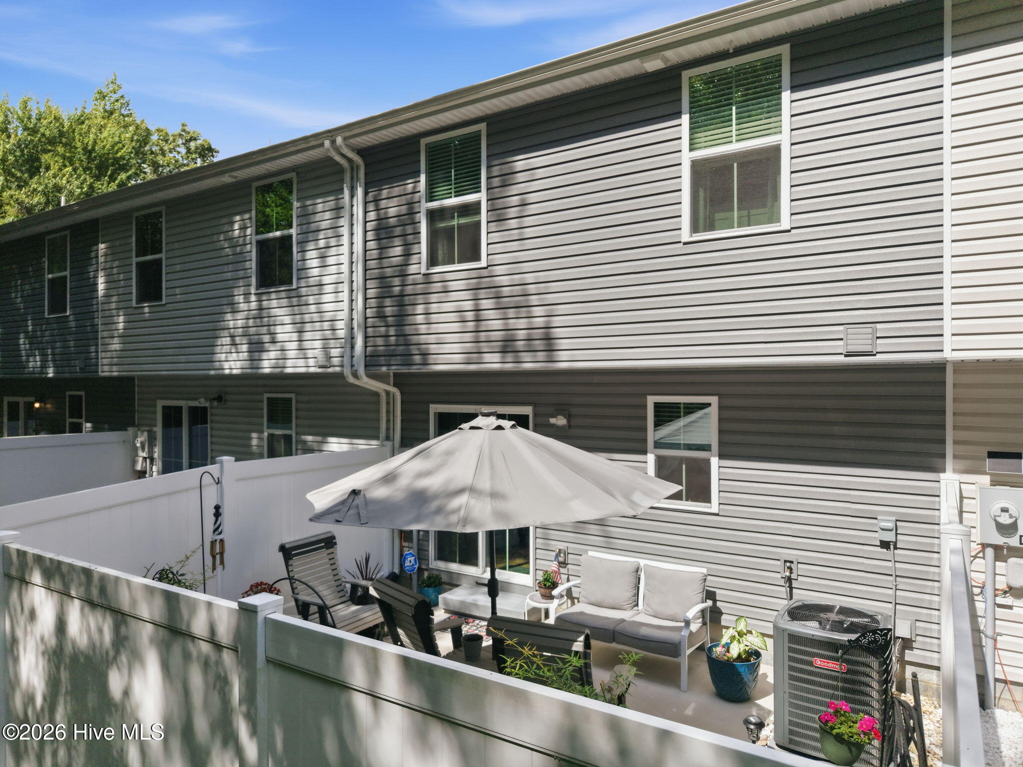 1703 Raven Way Property Photo 32