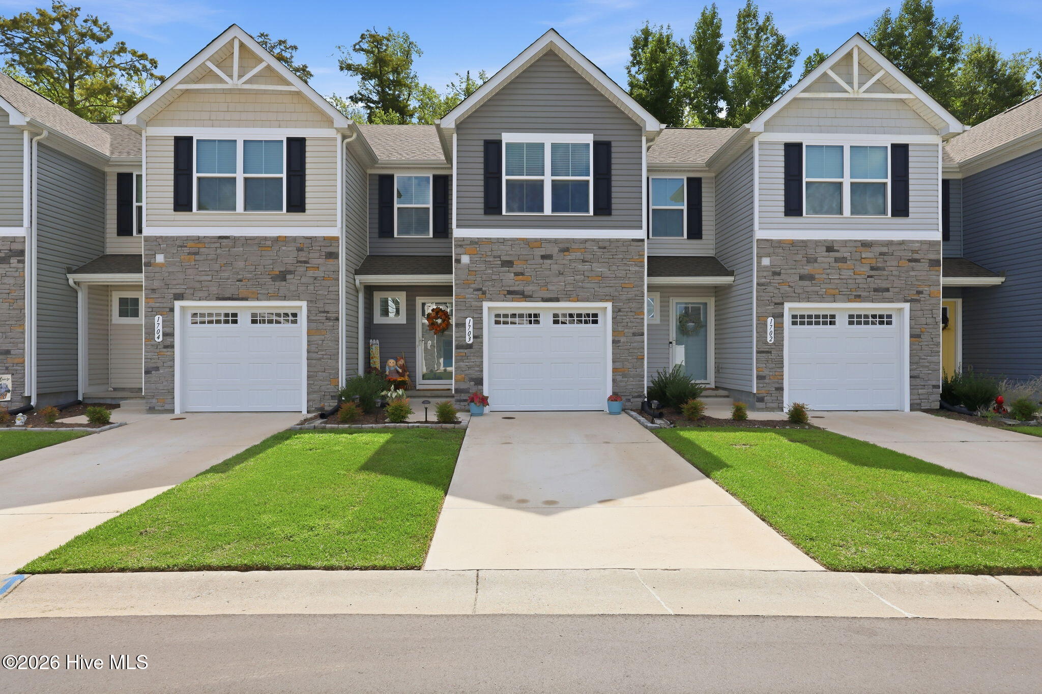 1703 Raven Way Property Photo 37