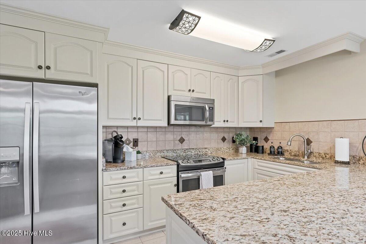 240 Cochrane Castle Circle Apt E Property Photo 24