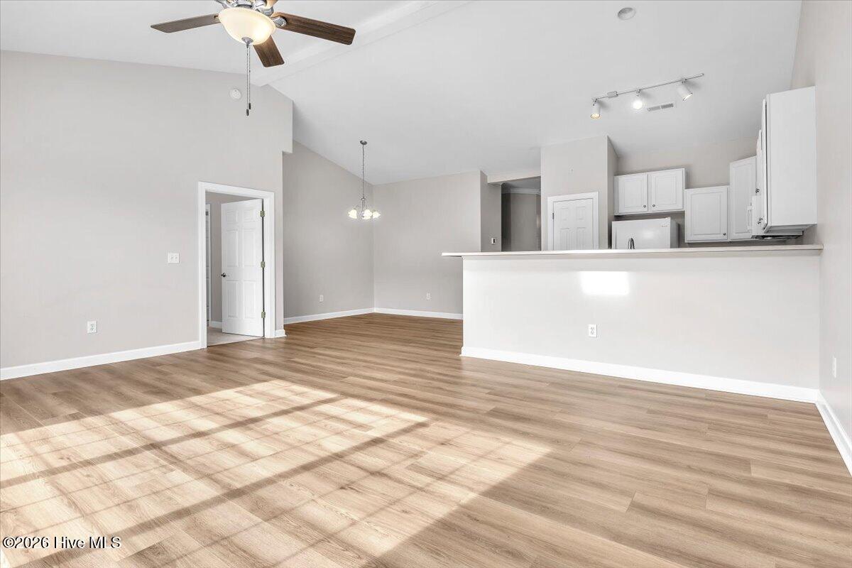 5006 Carleton Drive Unit 121 Property Photo 8