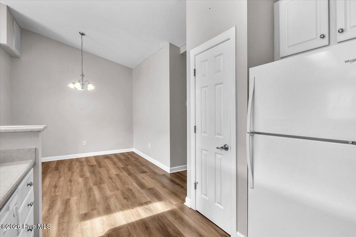 5006 Carleton Drive Unit 121 Property Photo 14