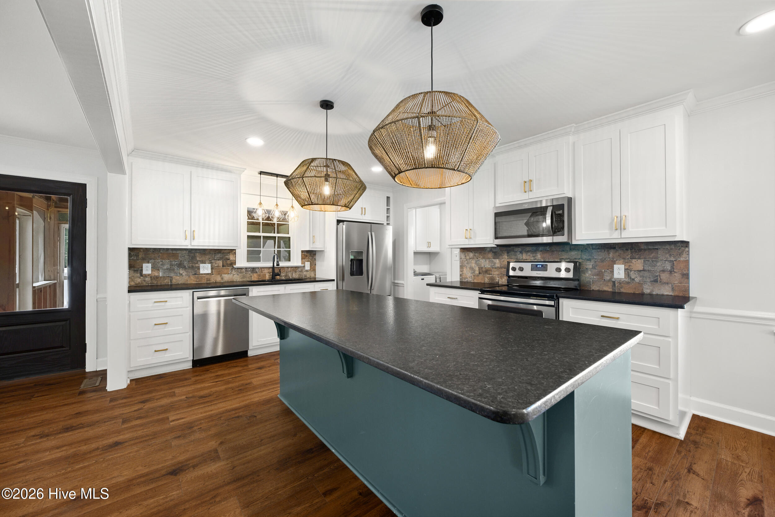 1803 Springdale Lane Property Photo 8