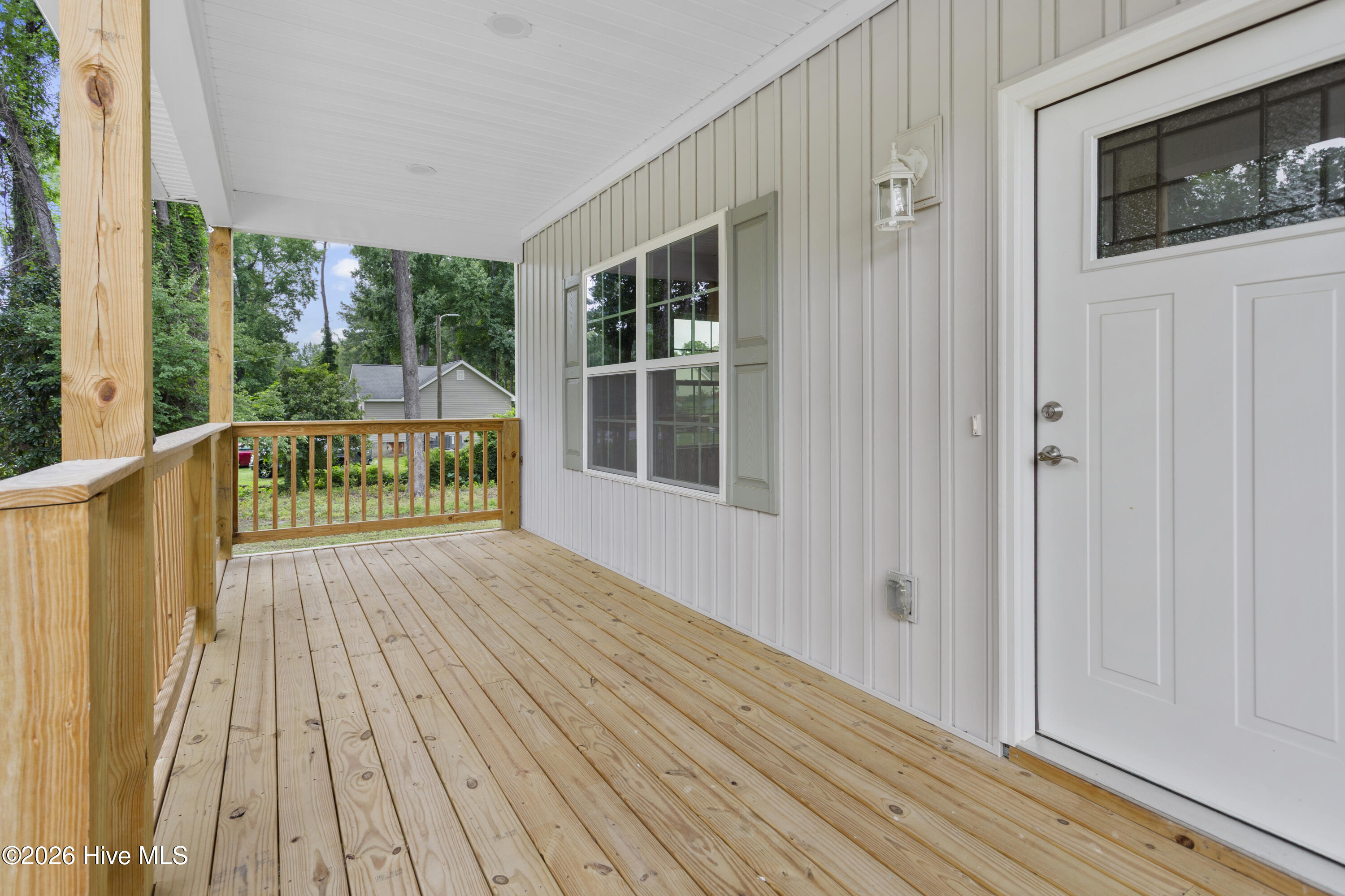1026 Richmond Road Property Photo 3