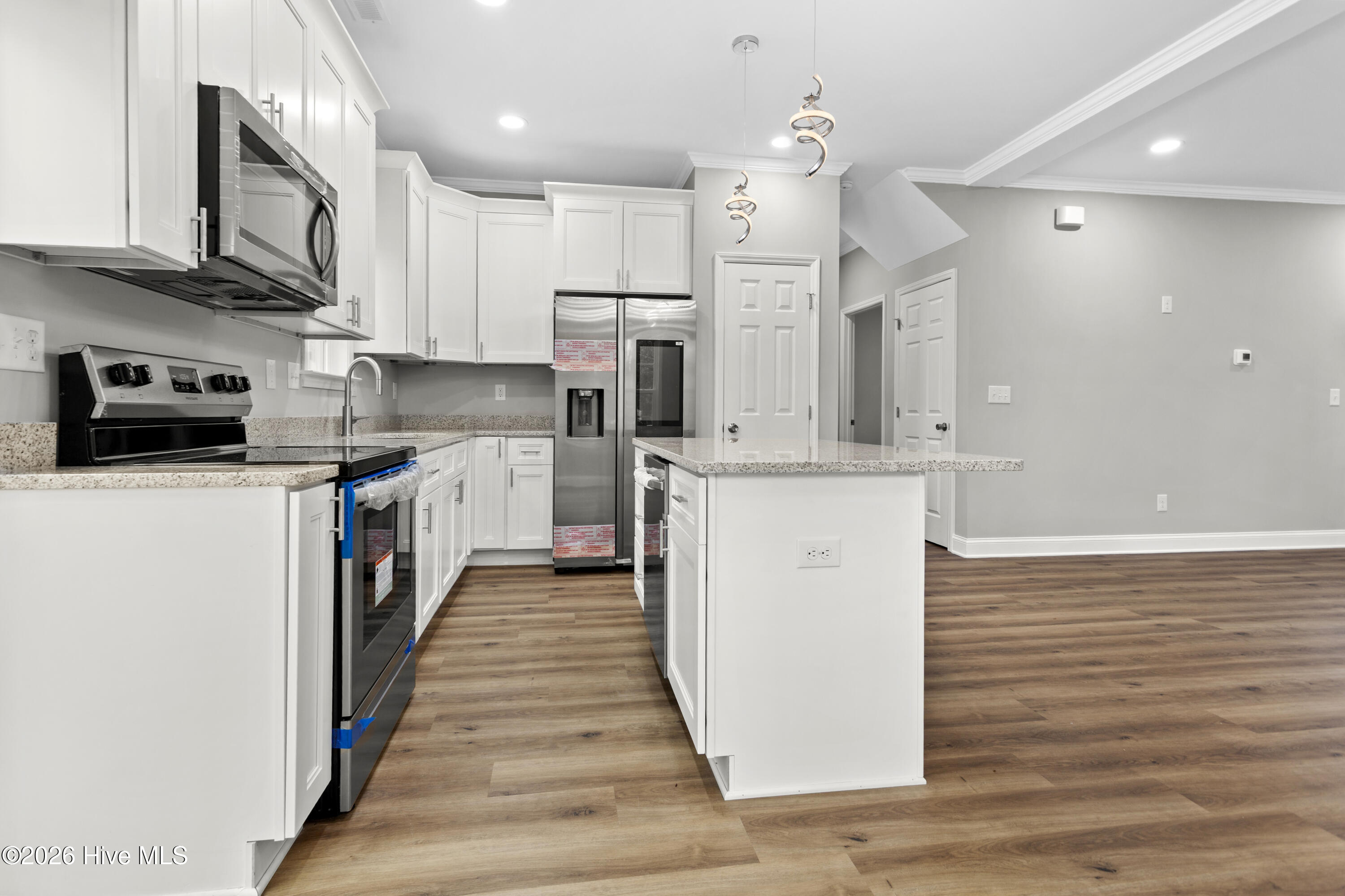 1026 Richmond Road Property Photo 13