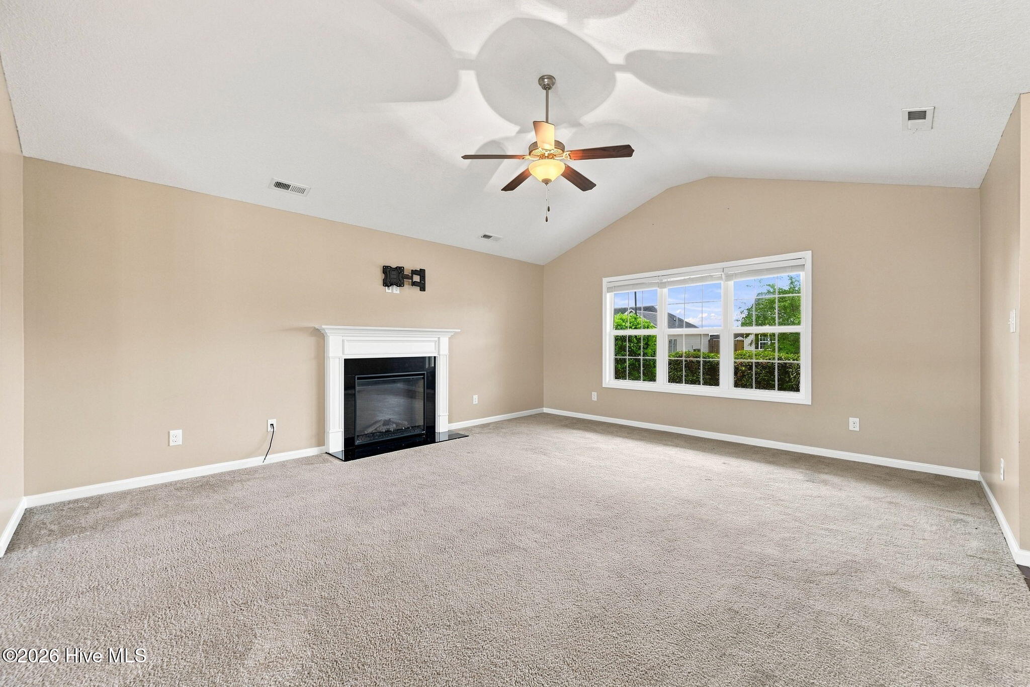104 Cavalier Drive Property Photo 12