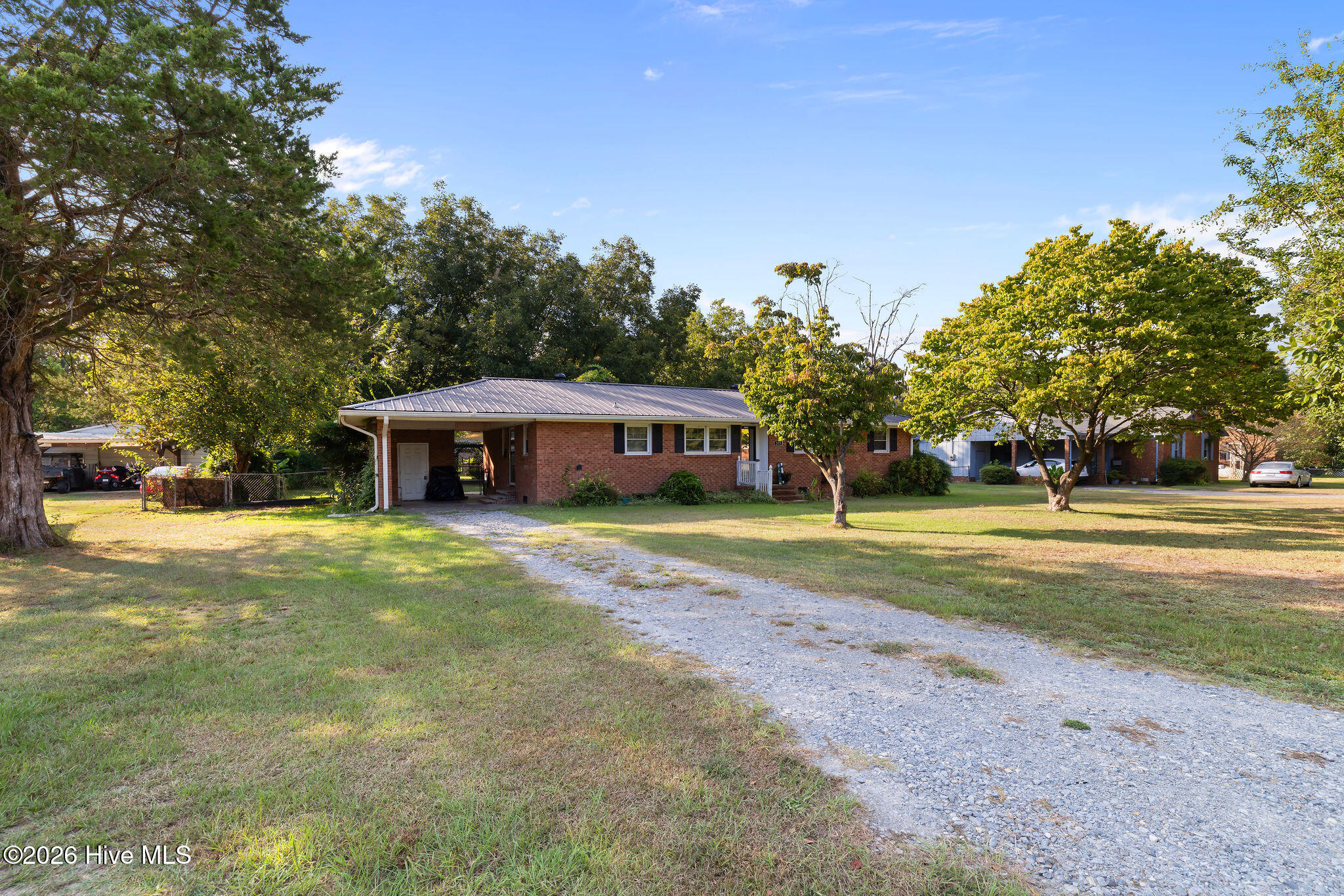 213 Vinwood Avenue Property Photo 3