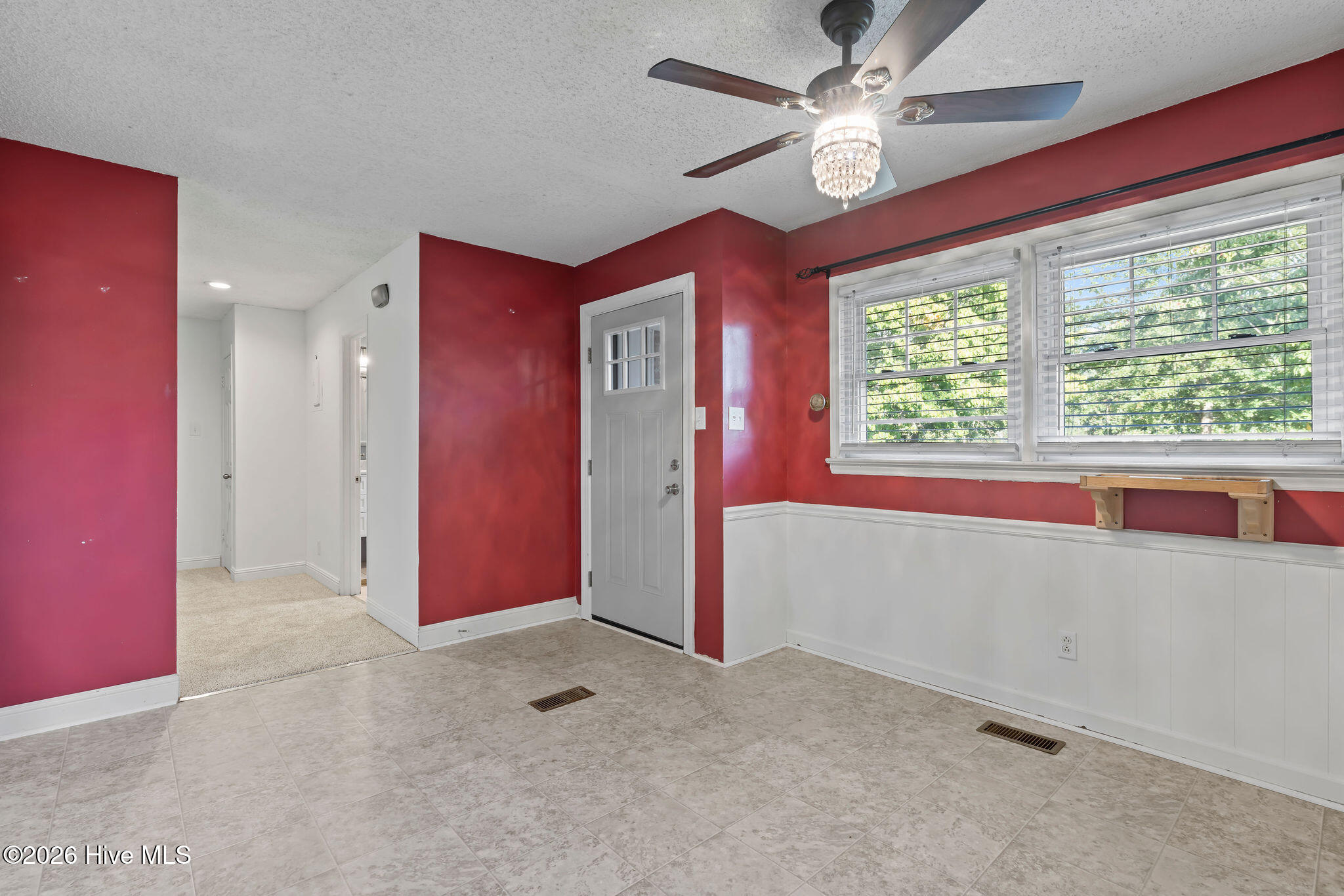 213 Vinwood Avenue Property Photo 4