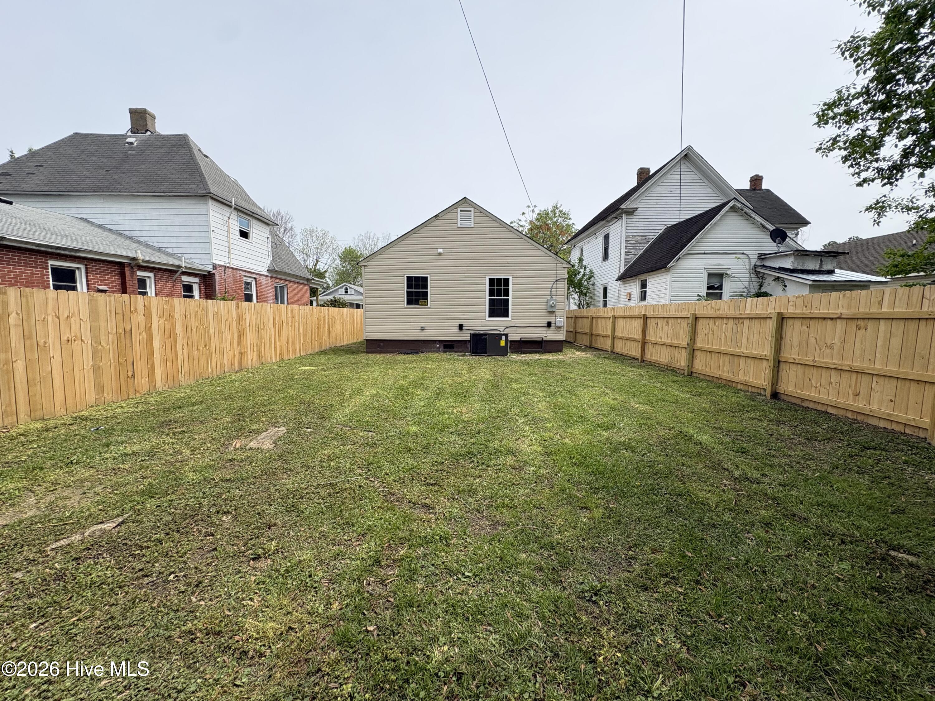 1111 Wood Street Property Photo 2