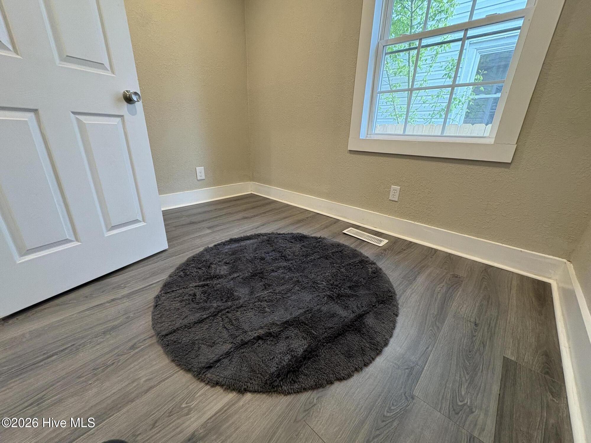 1111 Wood Street Property Photo 20