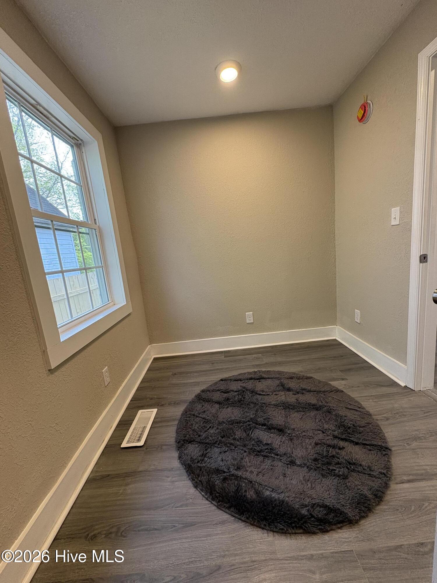 1111 Wood Street Property Photo 21