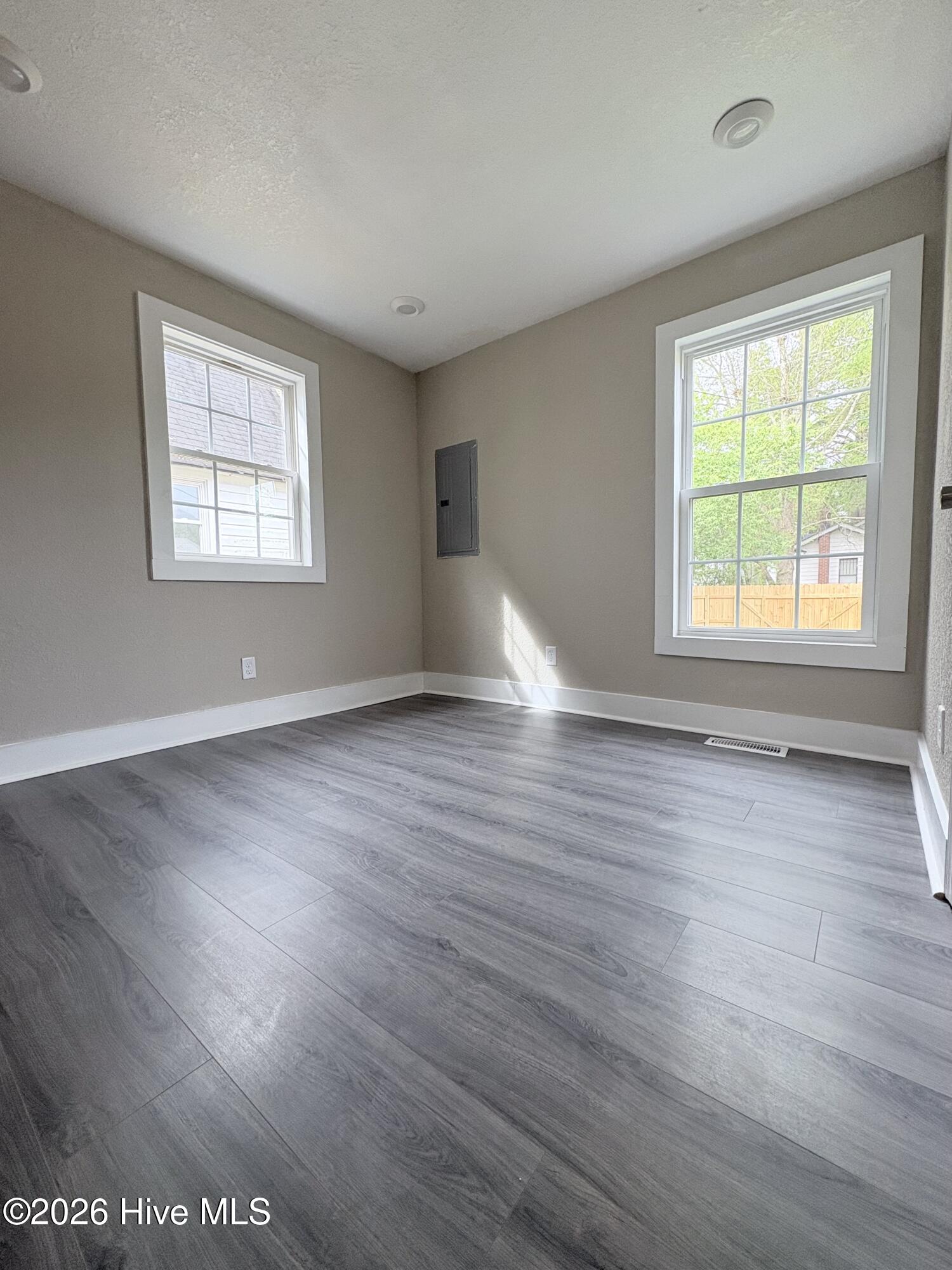 1111 Wood Street Property Photo 22