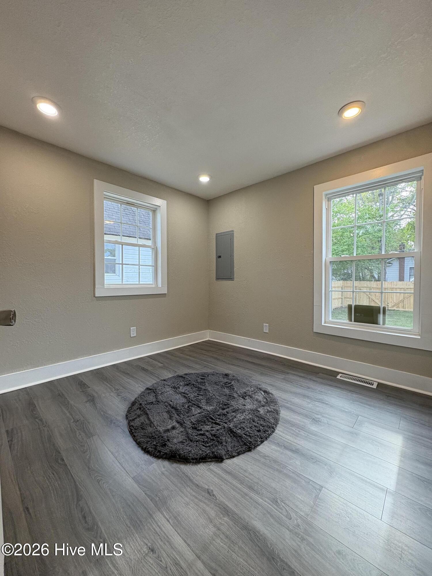 1111 Wood Street Property Photo 23