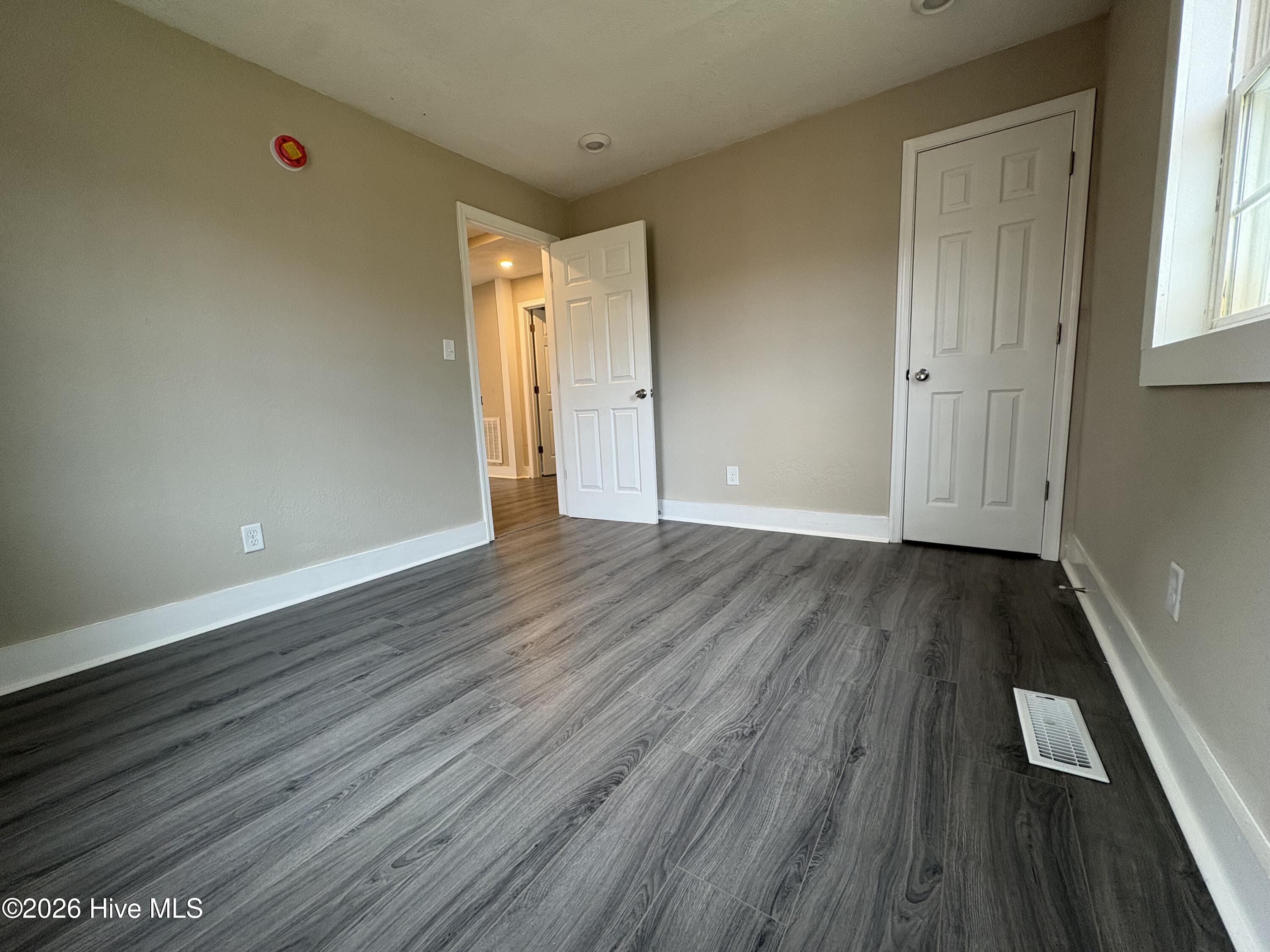 1111 Wood Street Property Photo 25