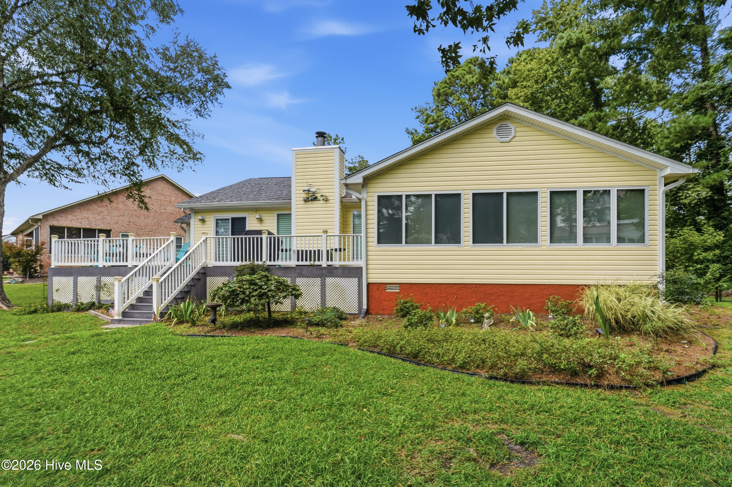 109 Commander Circle Property Photo 4