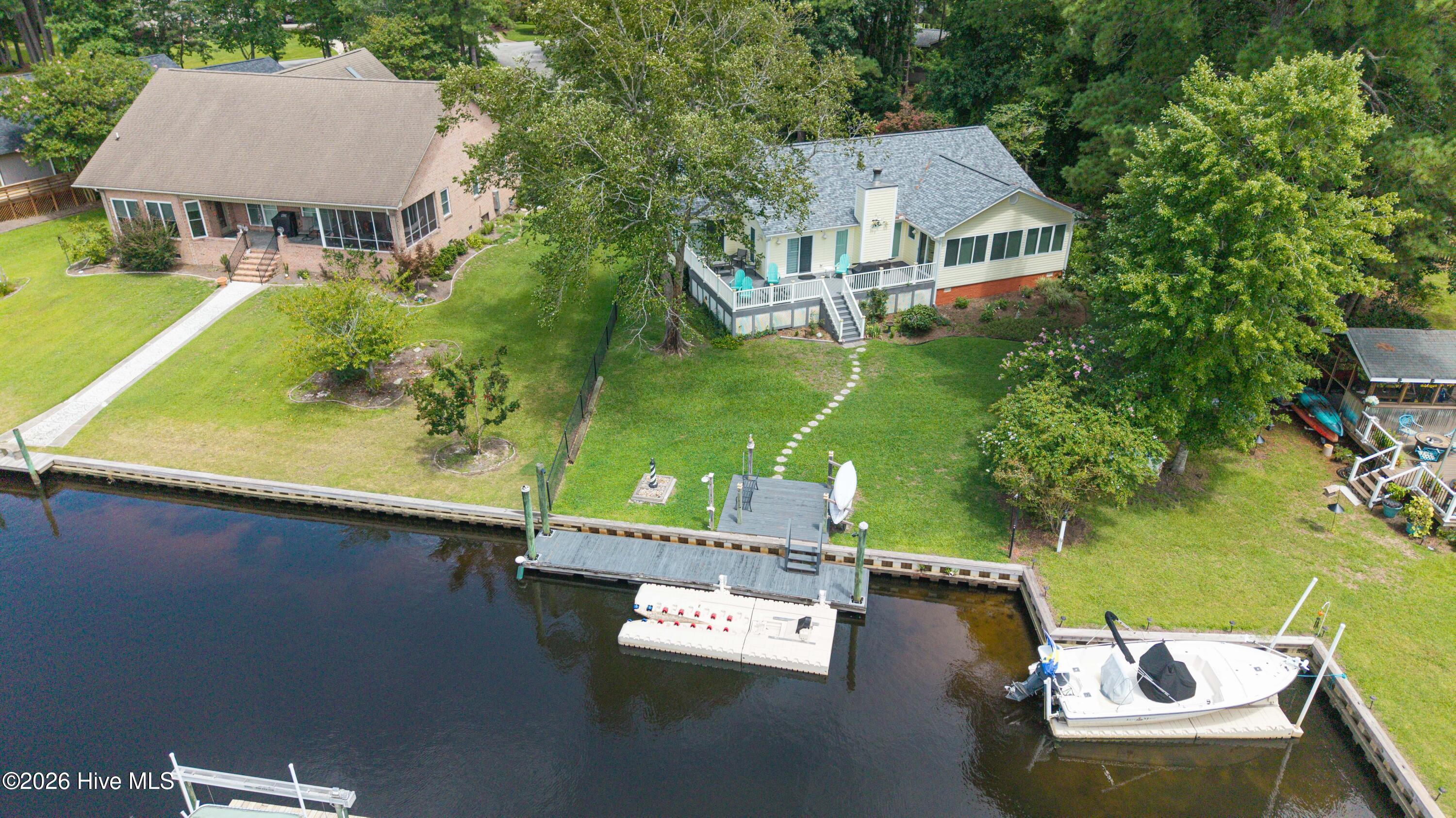 109 Commander Circle Property Photo 47