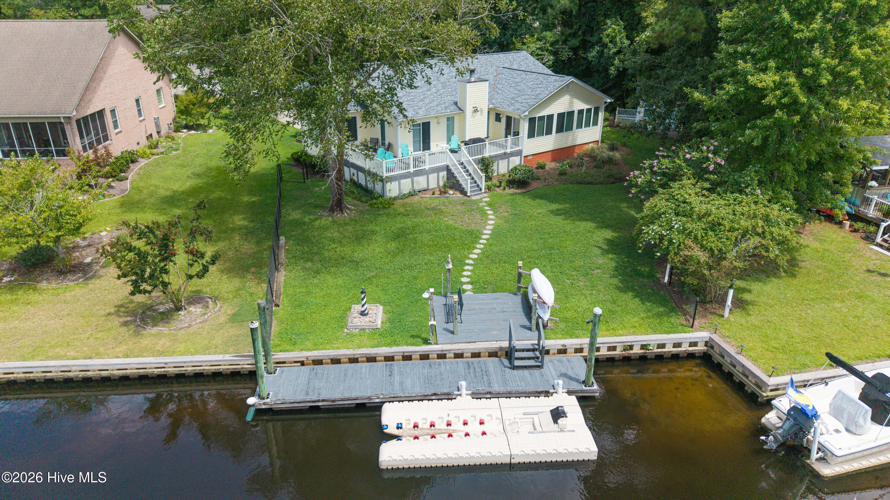 109 Commander Circle Property Photo 48