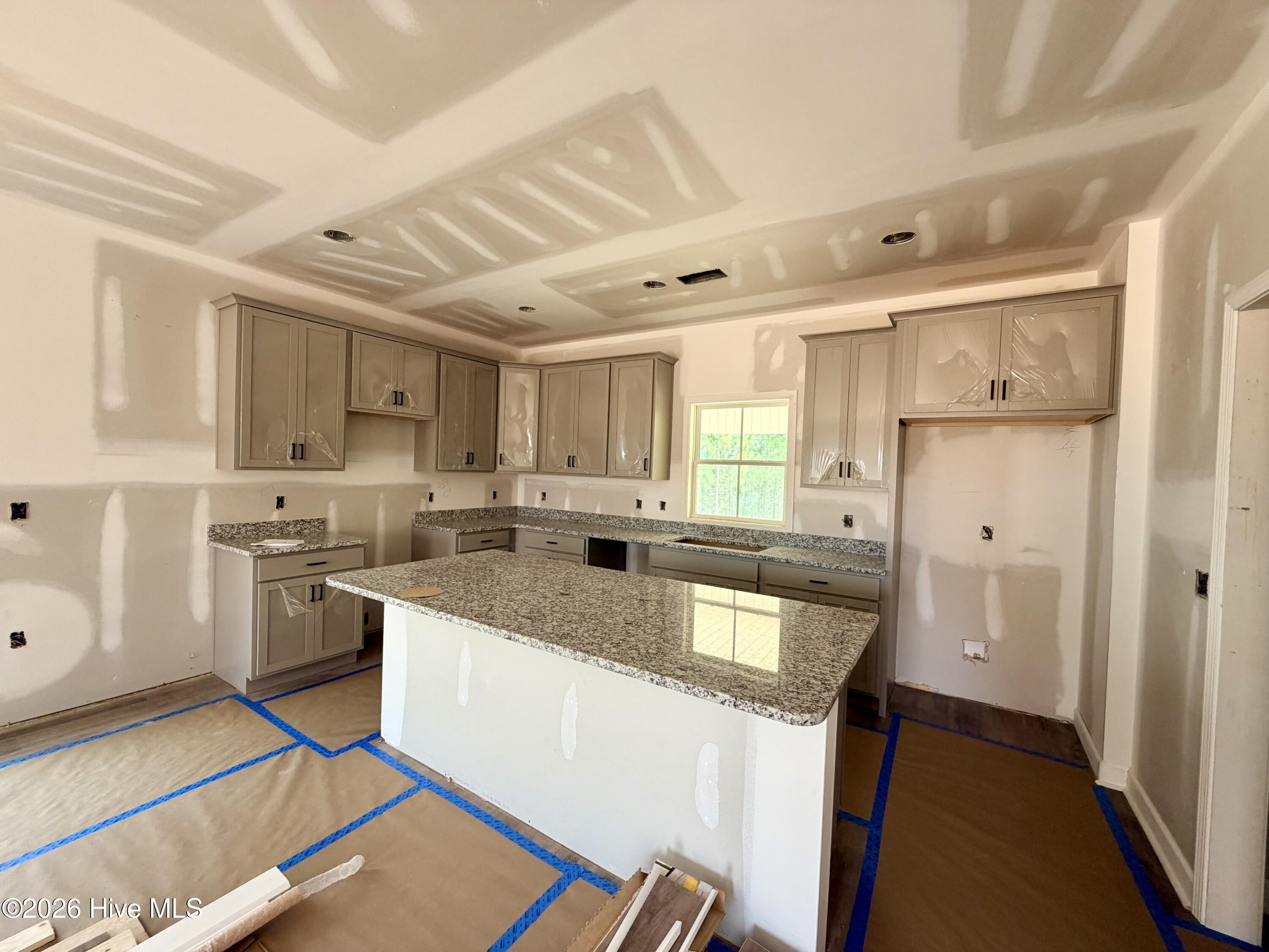 615 Property Photo 5