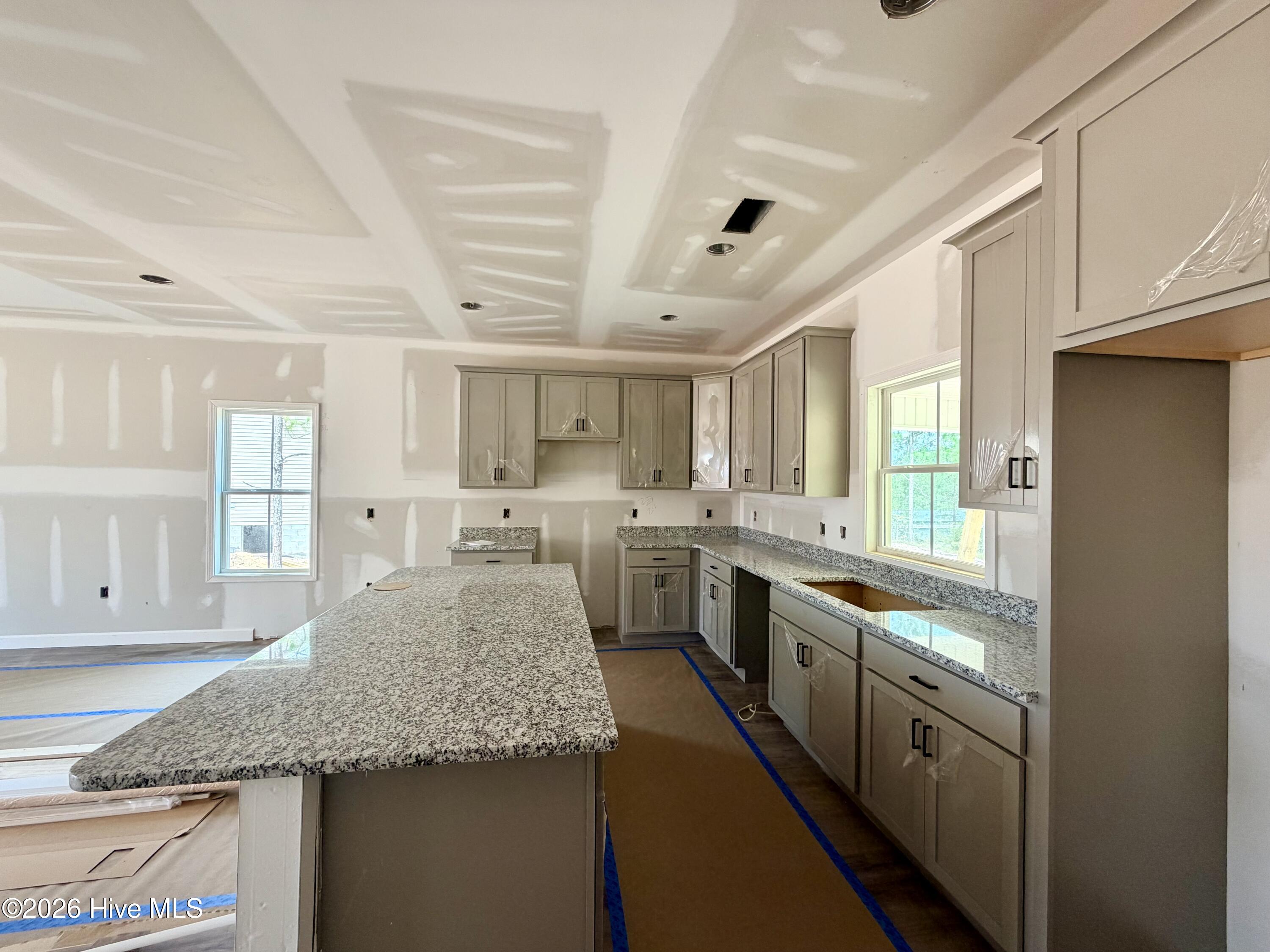 615 Property Photo 6
