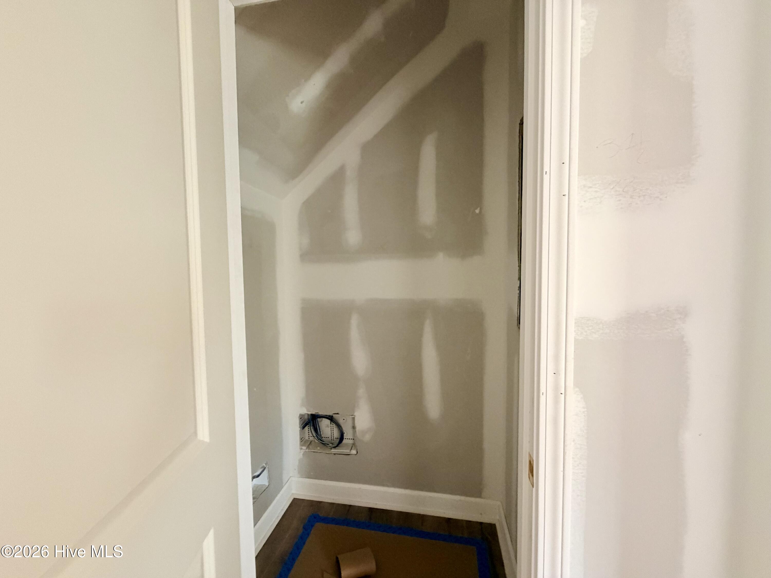 615 Property Photo 11