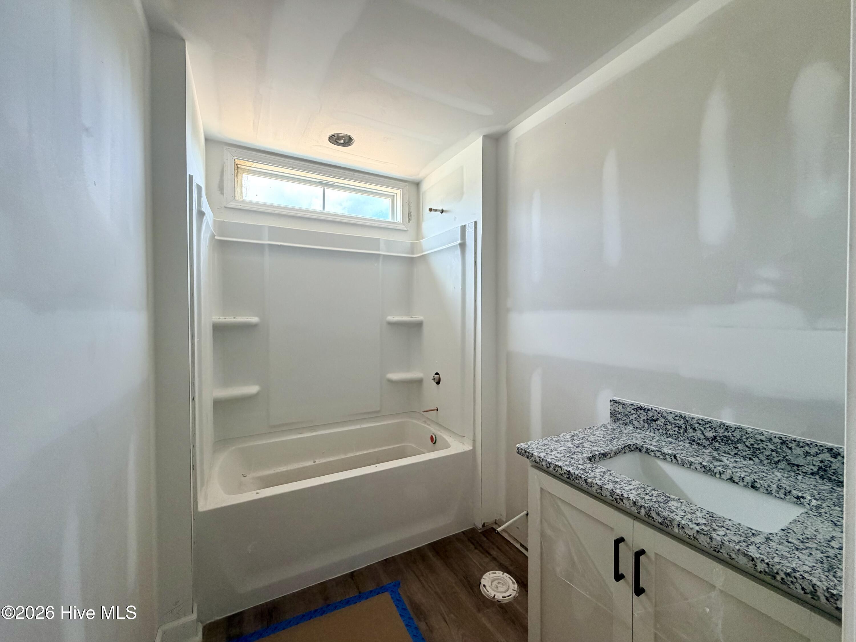 615 Property Photo 20