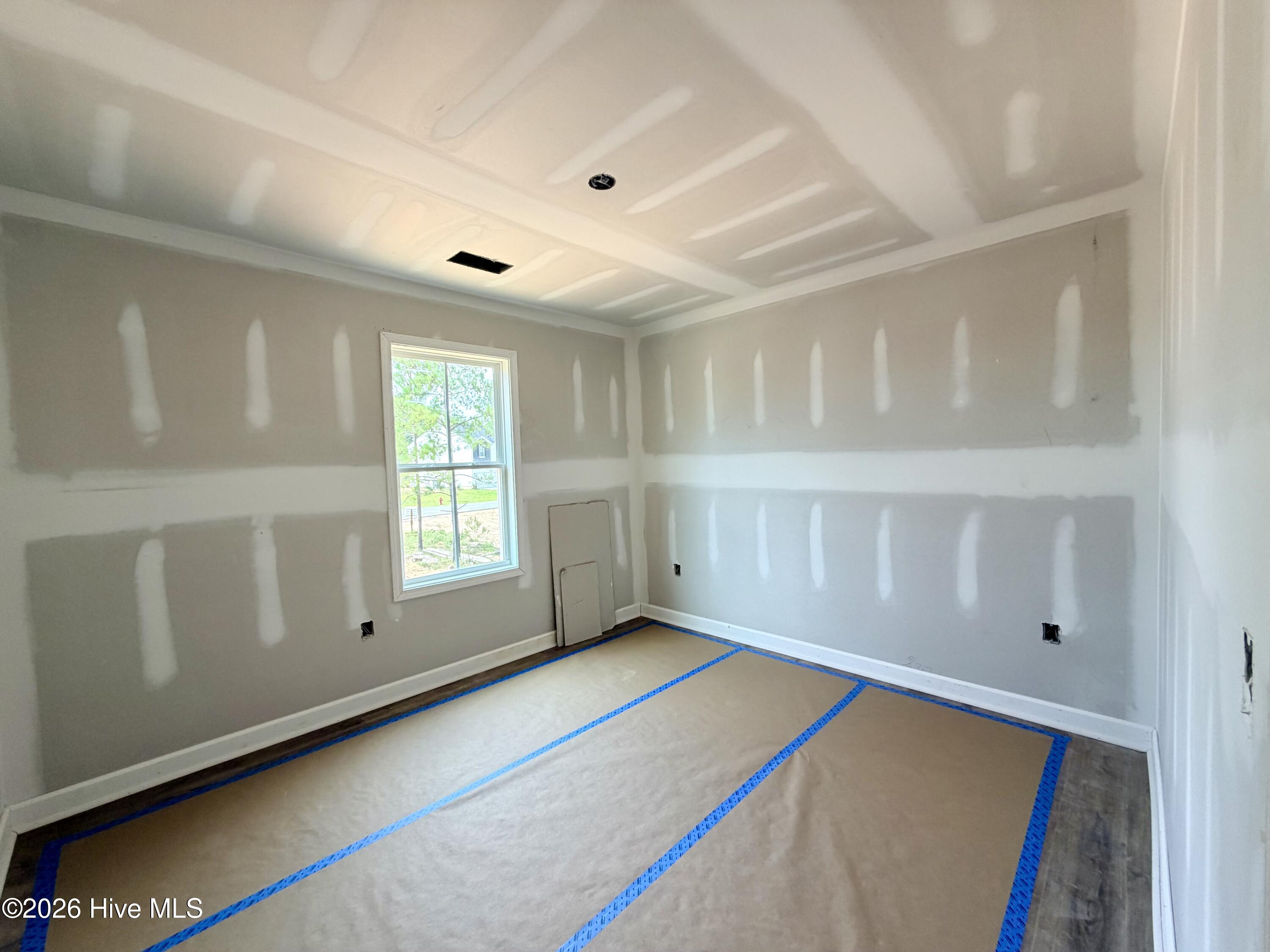 615 Property Photo 21