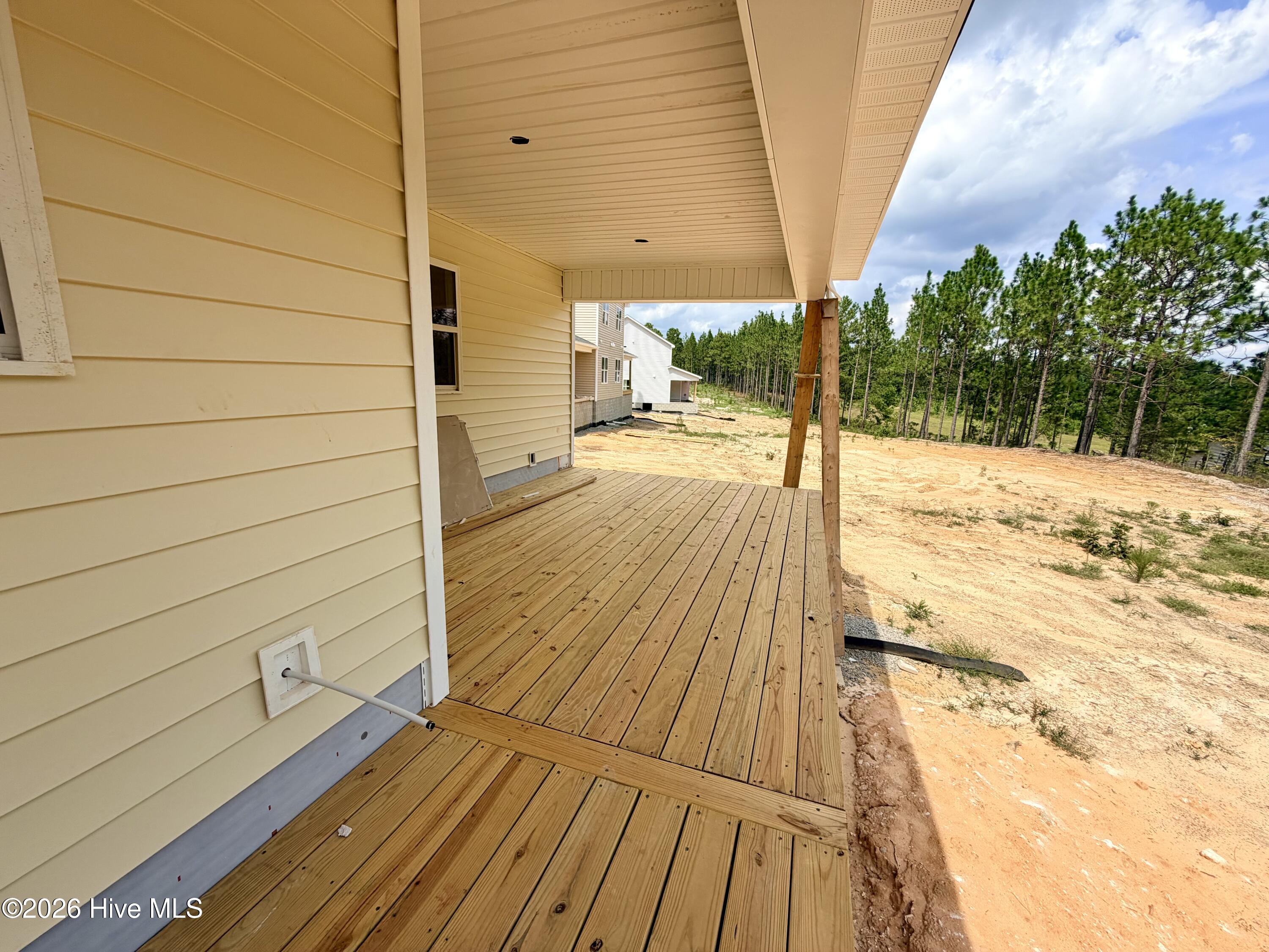 615 Property Photo 27