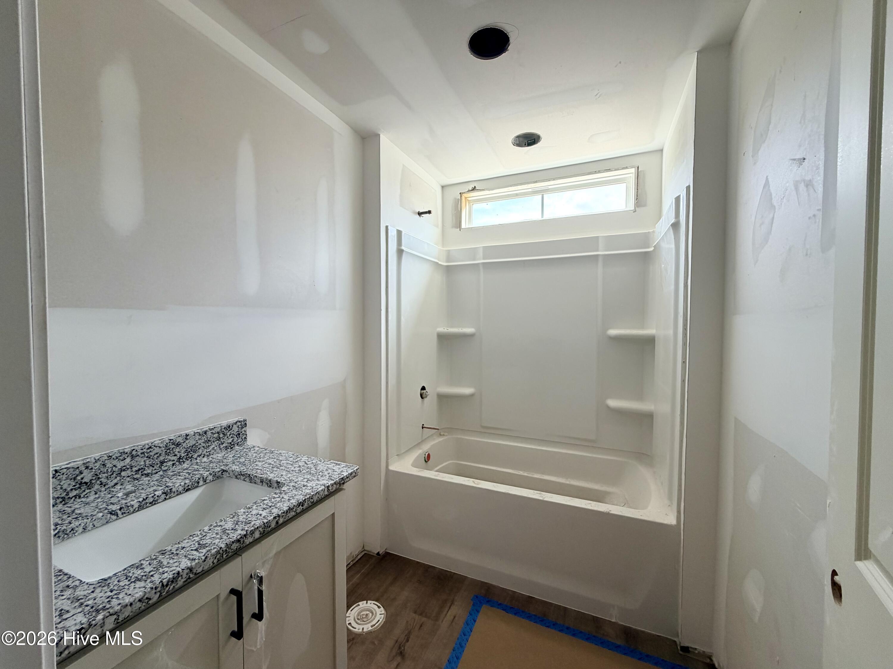 615 Property Photo 50
