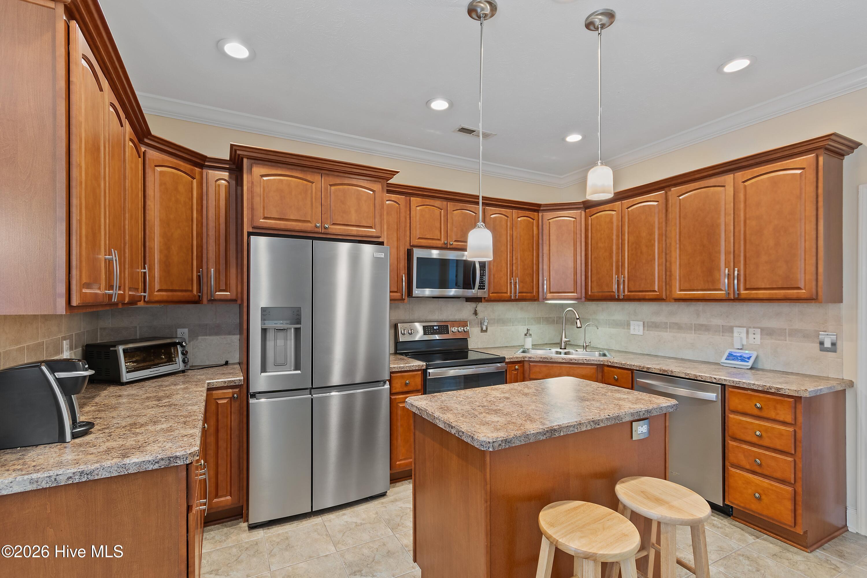 400 Persimmon Road Sw Property Photo 12