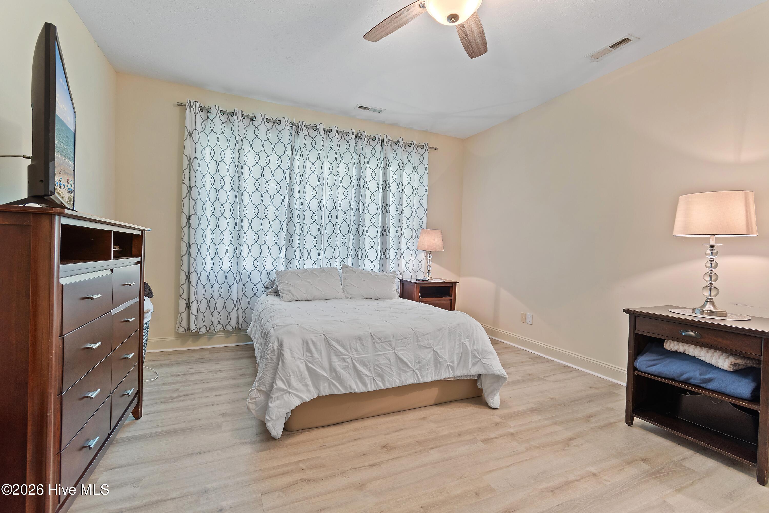 400 Persimmon Road Sw Property Photo 17