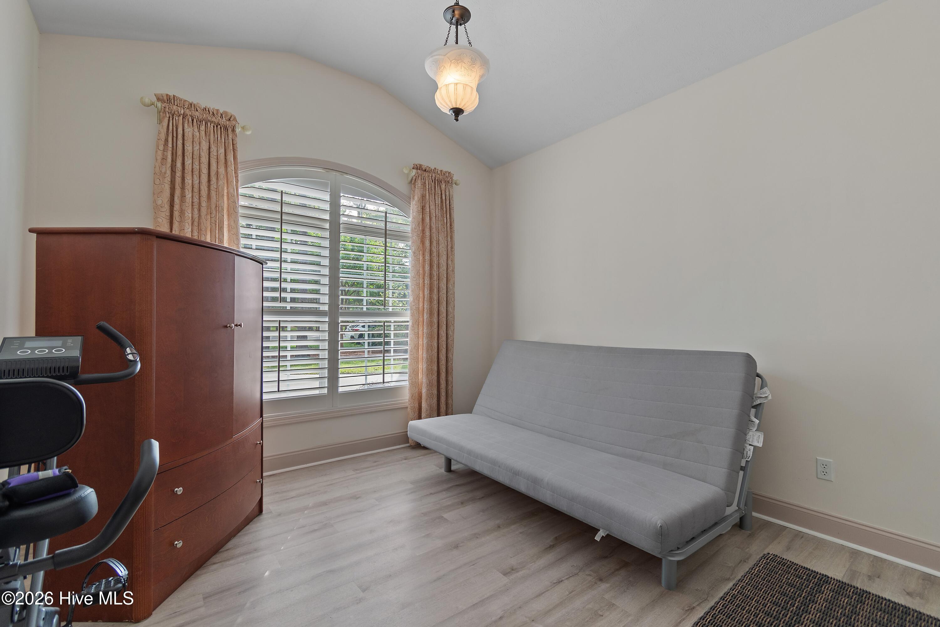 400 Persimmon Road Sw Property Photo 24