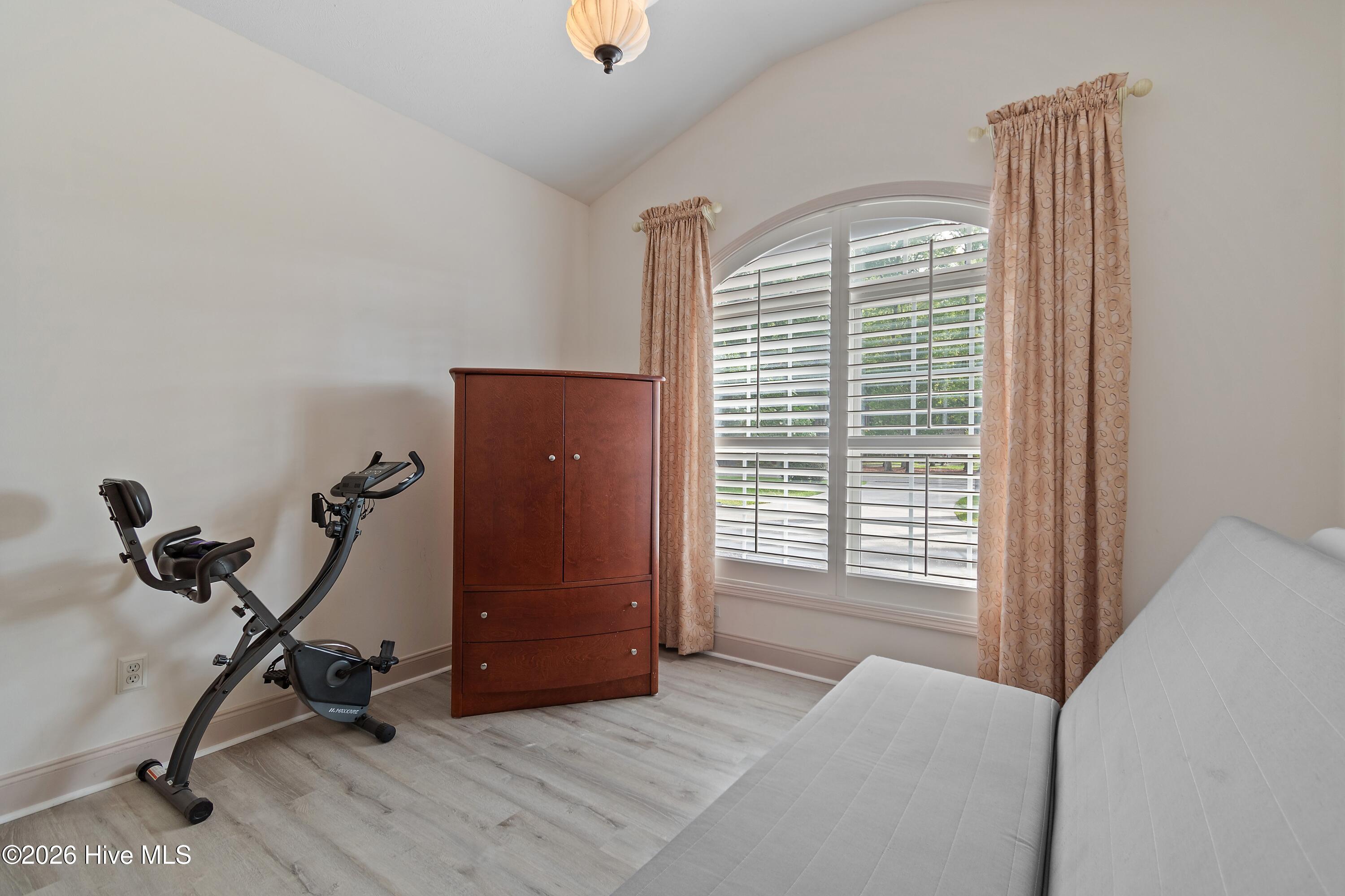 400 Persimmon Road Sw Property Photo 25