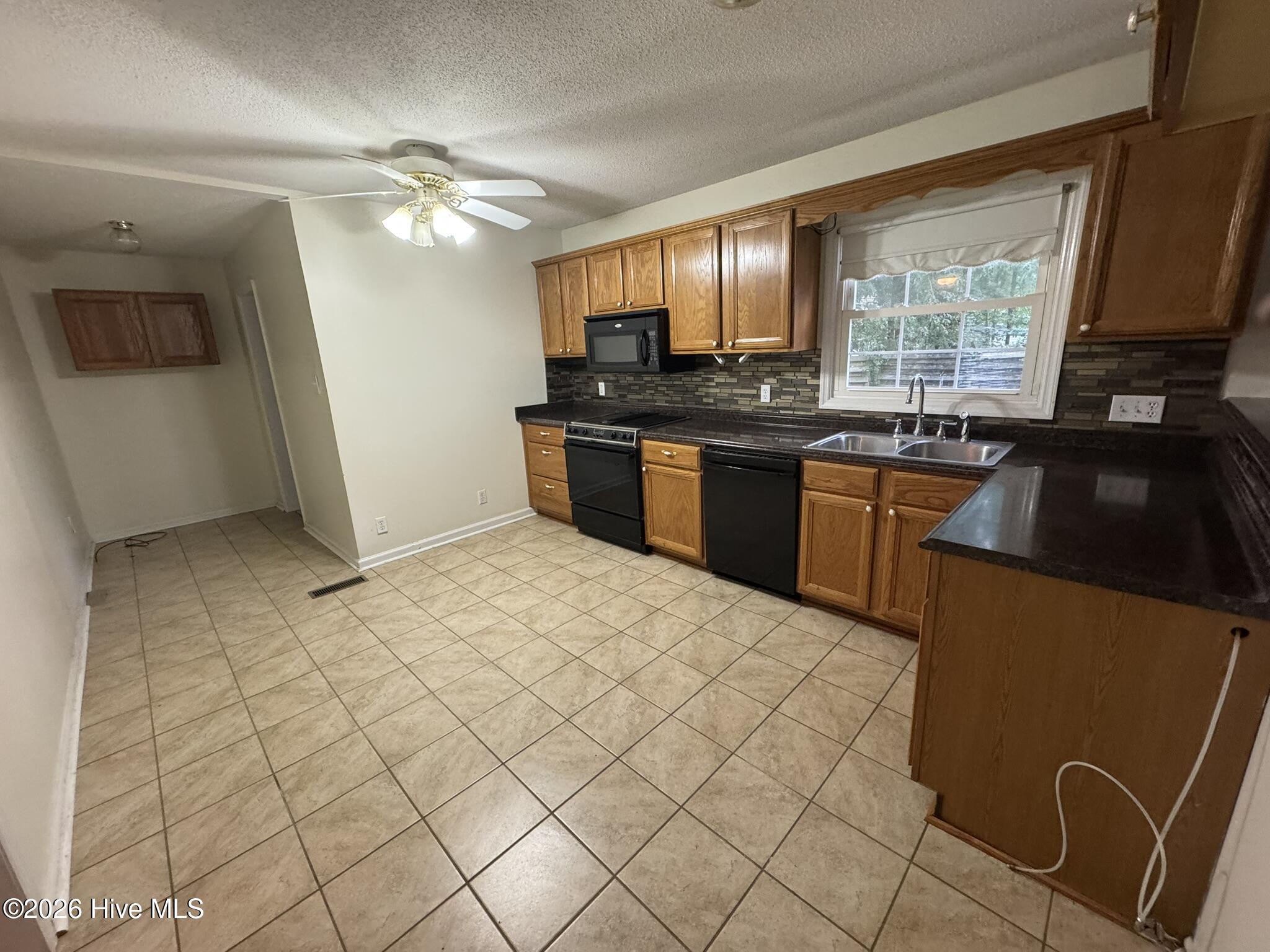 104 Still Forest Place Property Photo 4