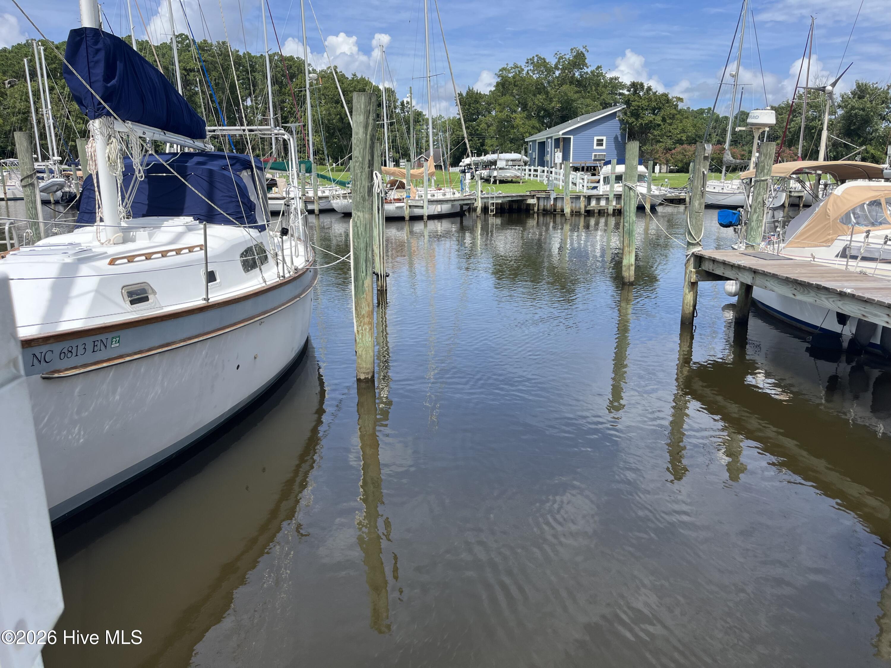 27 Pecan Grove Marina Boat Slip 27 Property Photo 2