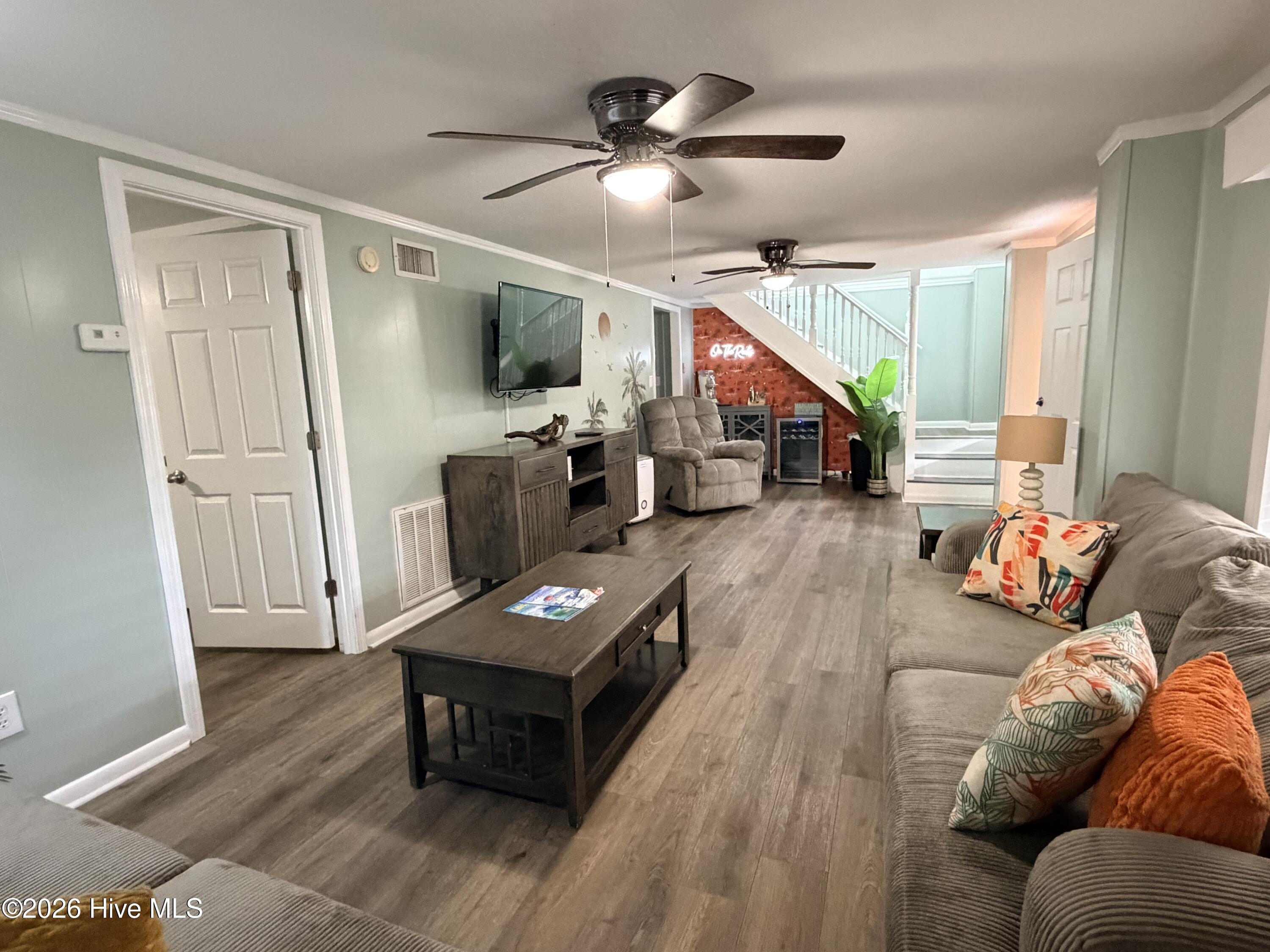 5708 Emerald Drive Property Photo 12