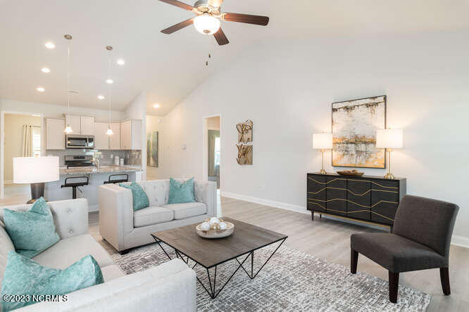 6317 Gondolier Drive Property Photo 8