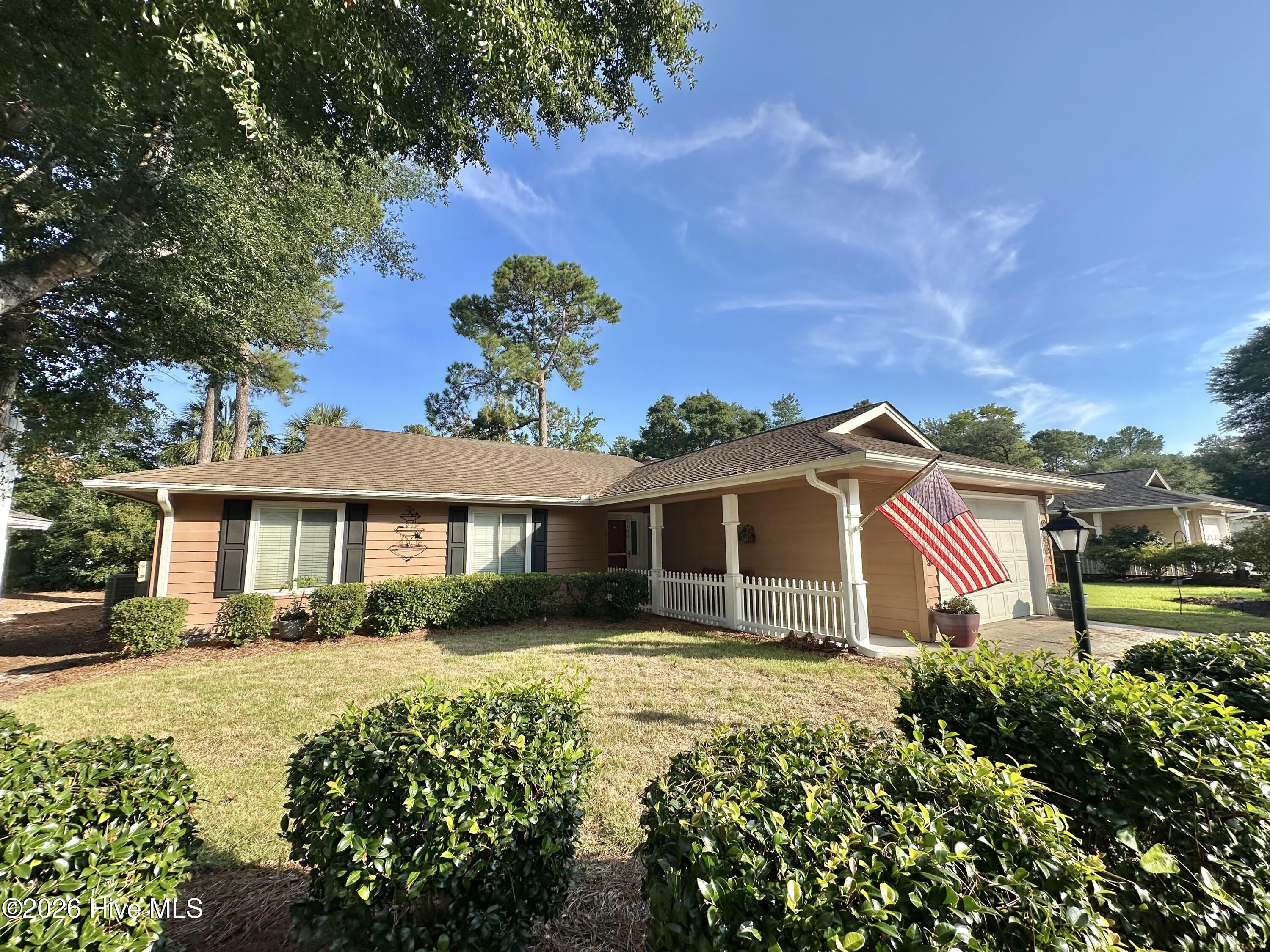 515 Fairway Drive W Property Photo 1