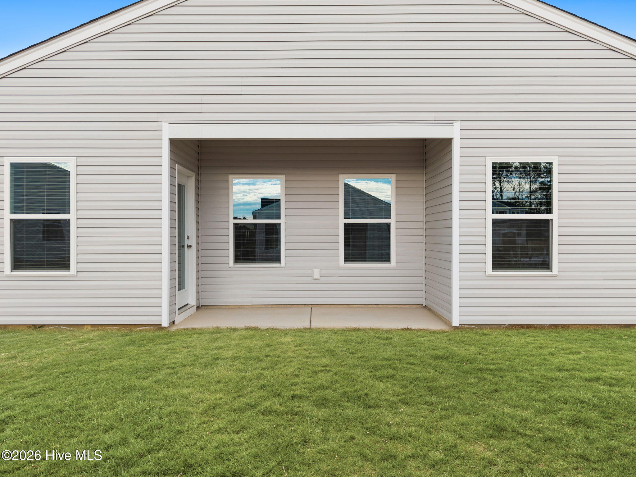 201 Hamlet Court Property Photo 7